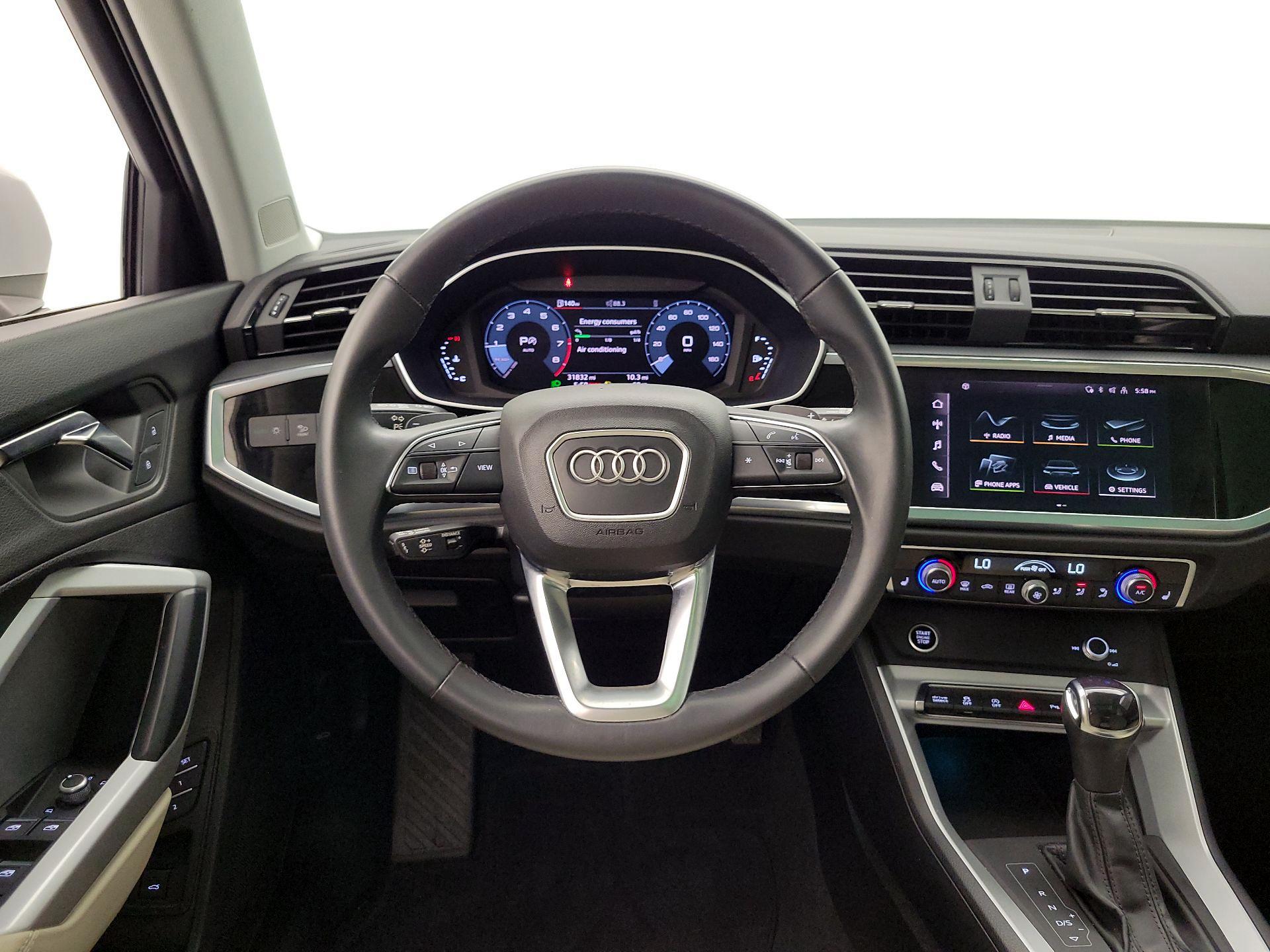 Thumbnail: 2022 Audi Q3 - 10