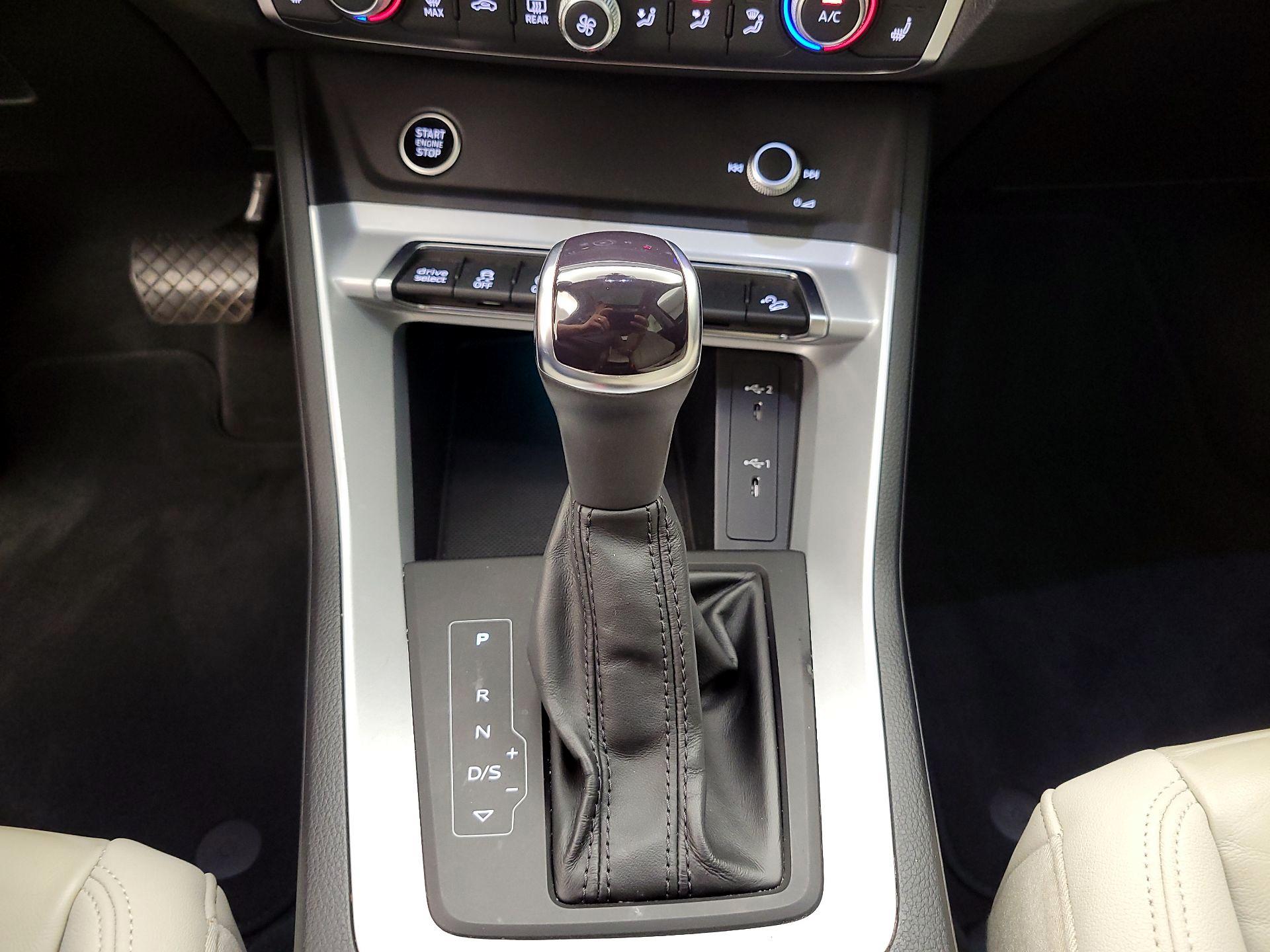 Thumbnail: 2022 Audi Q3 - 17