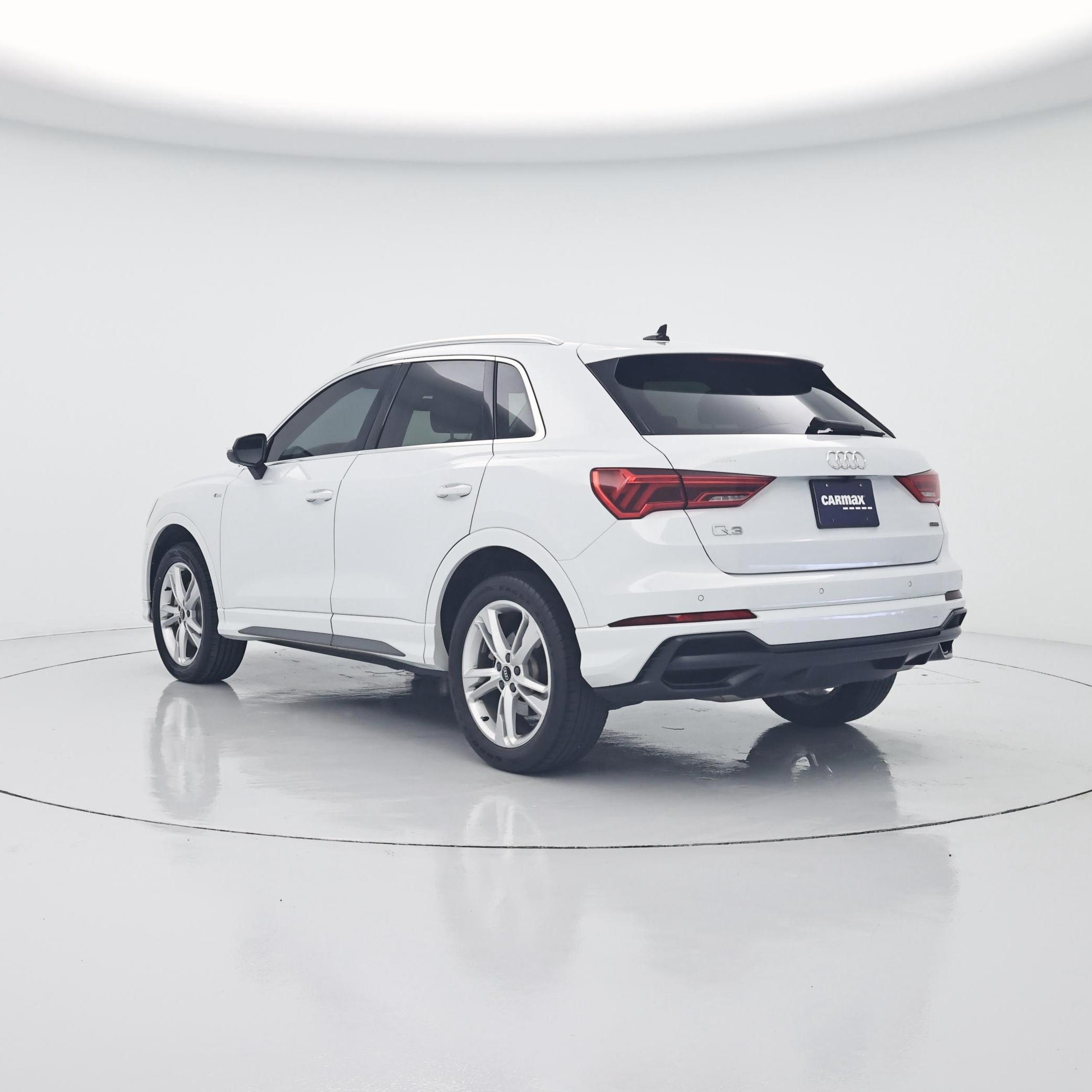 Thumbnail: 2022 Audi Q3 - 2
