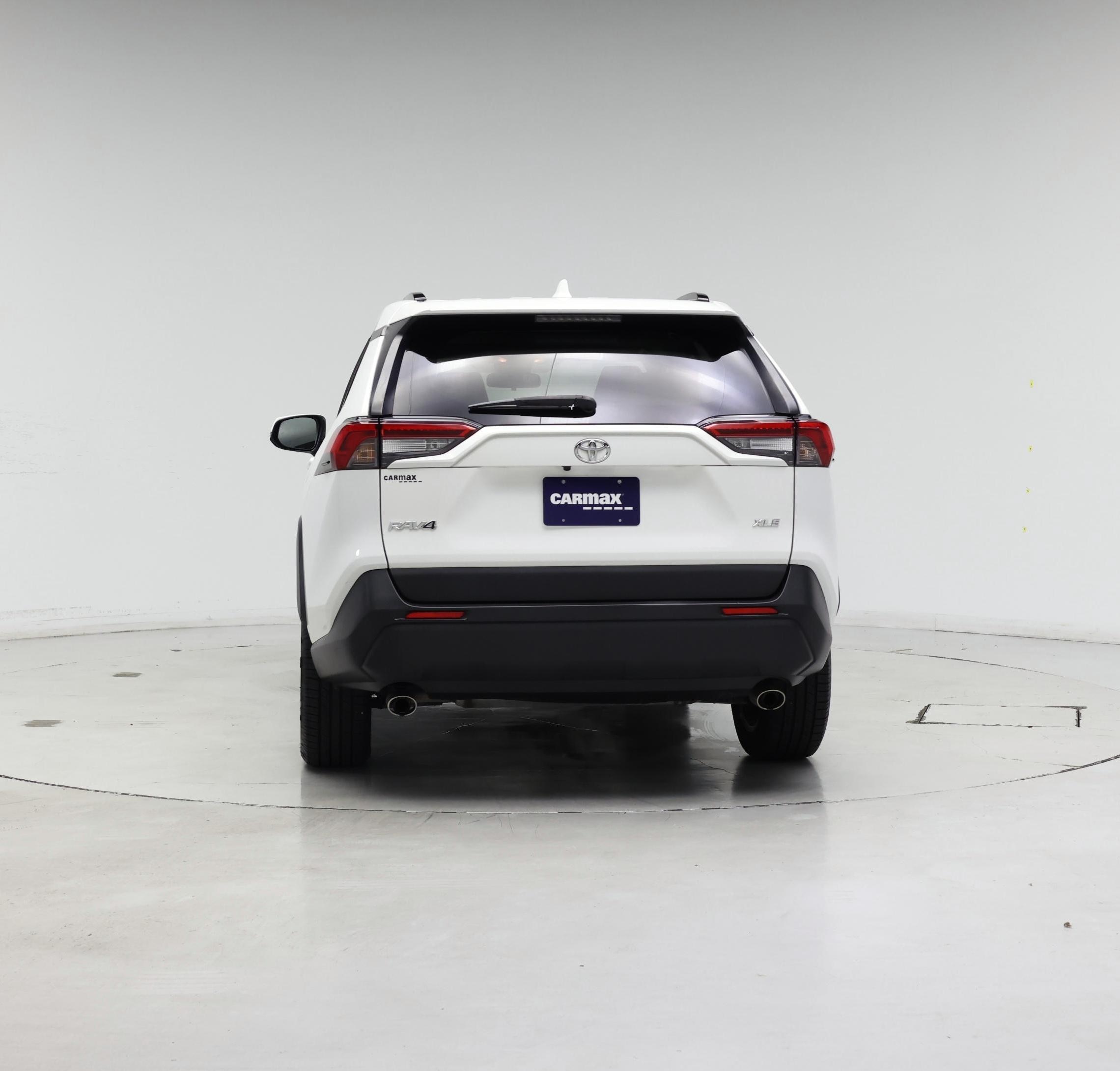 Thumbnail: 2019 Toyota RAV4 - 6