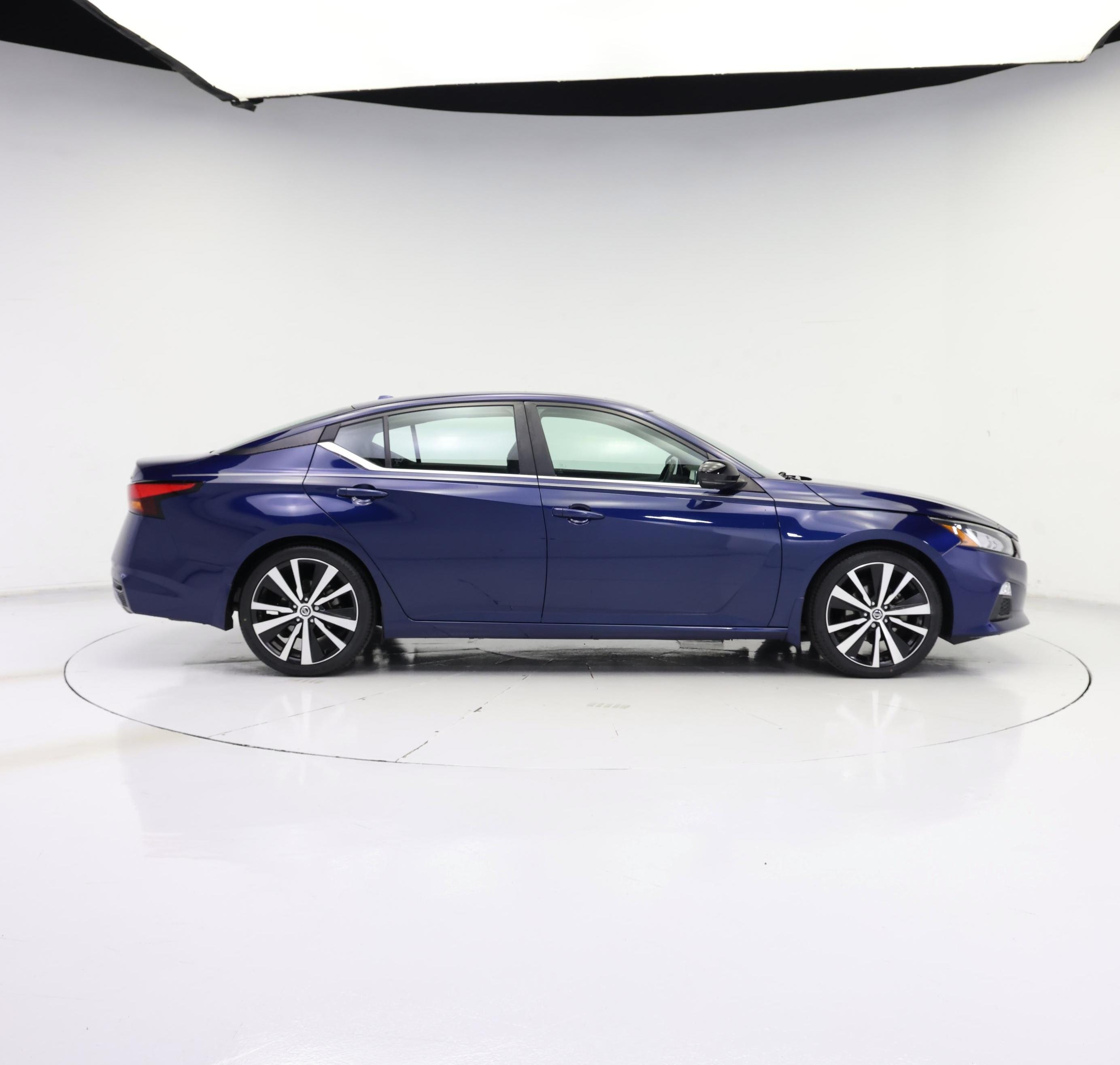 Thumbnail: 2020 Nissan Altima - 7