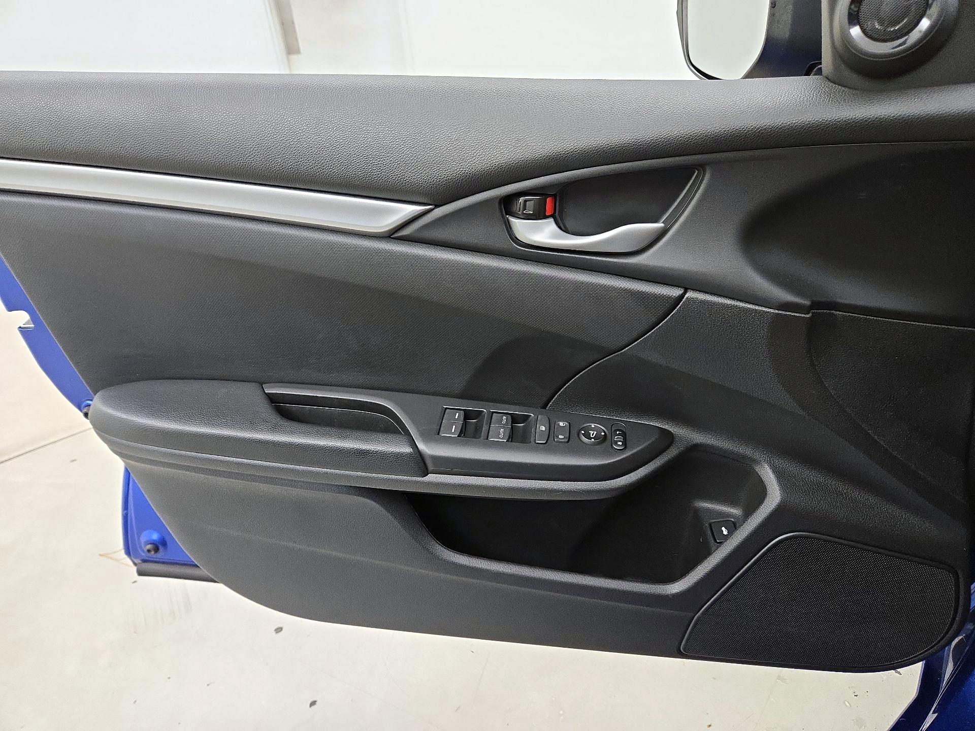 Thumbnail: 2019 Honda Civic - 12
