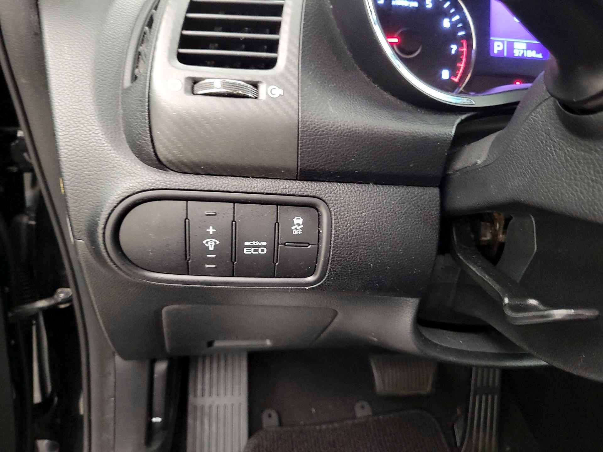 Thumbnail: 2014 Kia Forte - 11