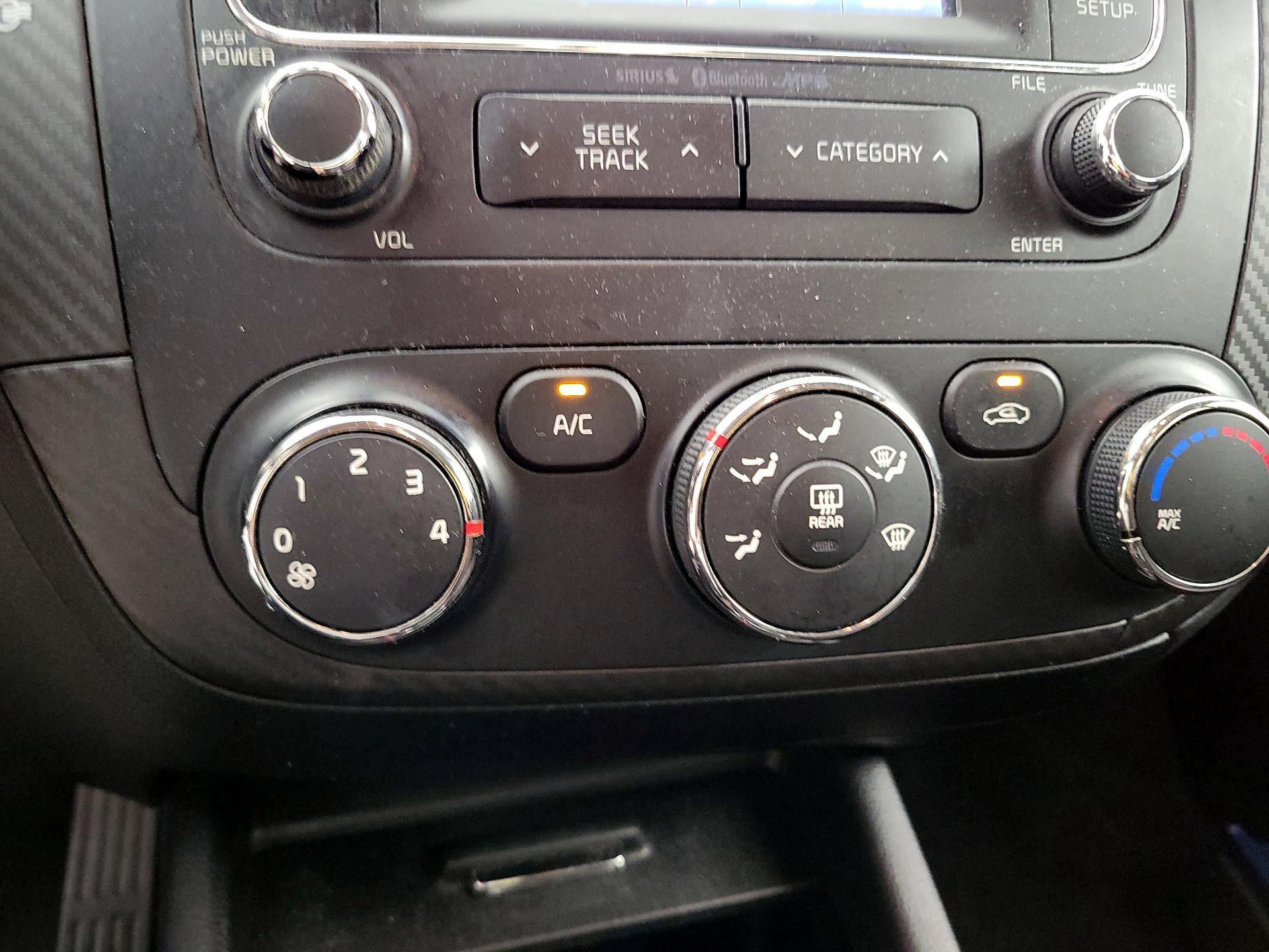 Thumbnail: 2014 Kia Forte - 14