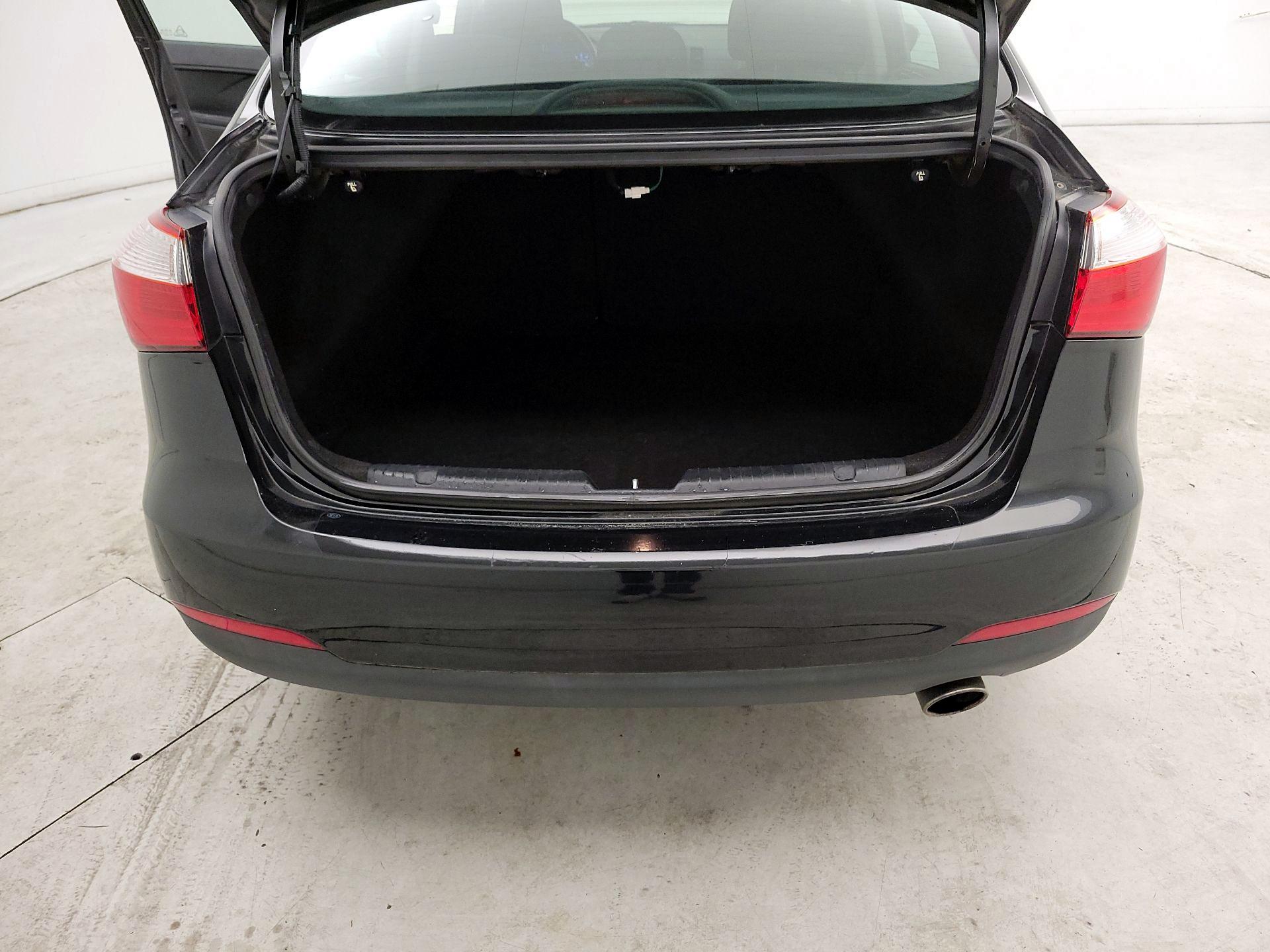 Thumbnail: 2014 Kia Forte - 18