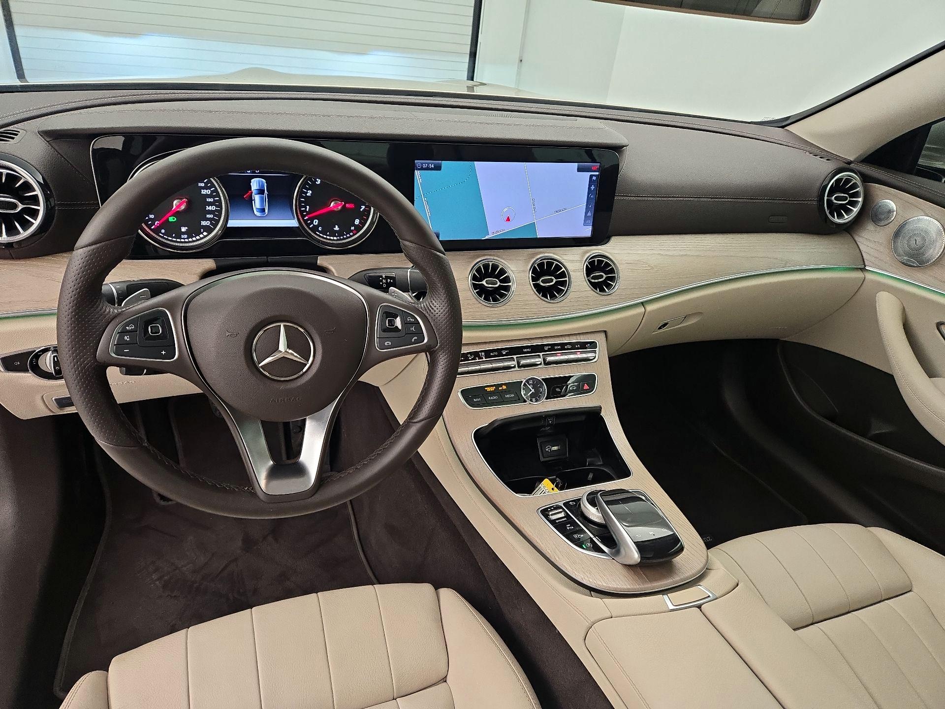 Thumbnail: 2018 Mercedes-Benz E-Class - 9