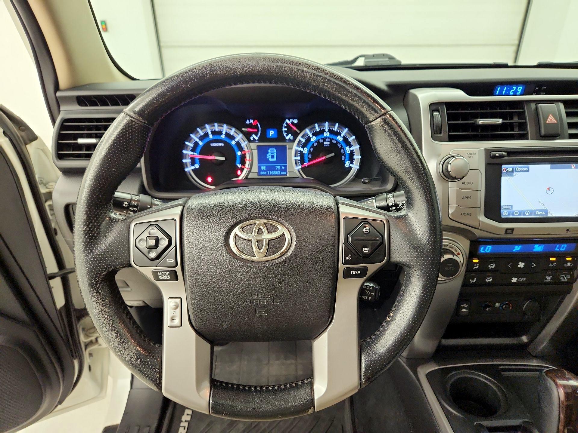 Thumbnail: 2014 Toyota 4Runner - 10