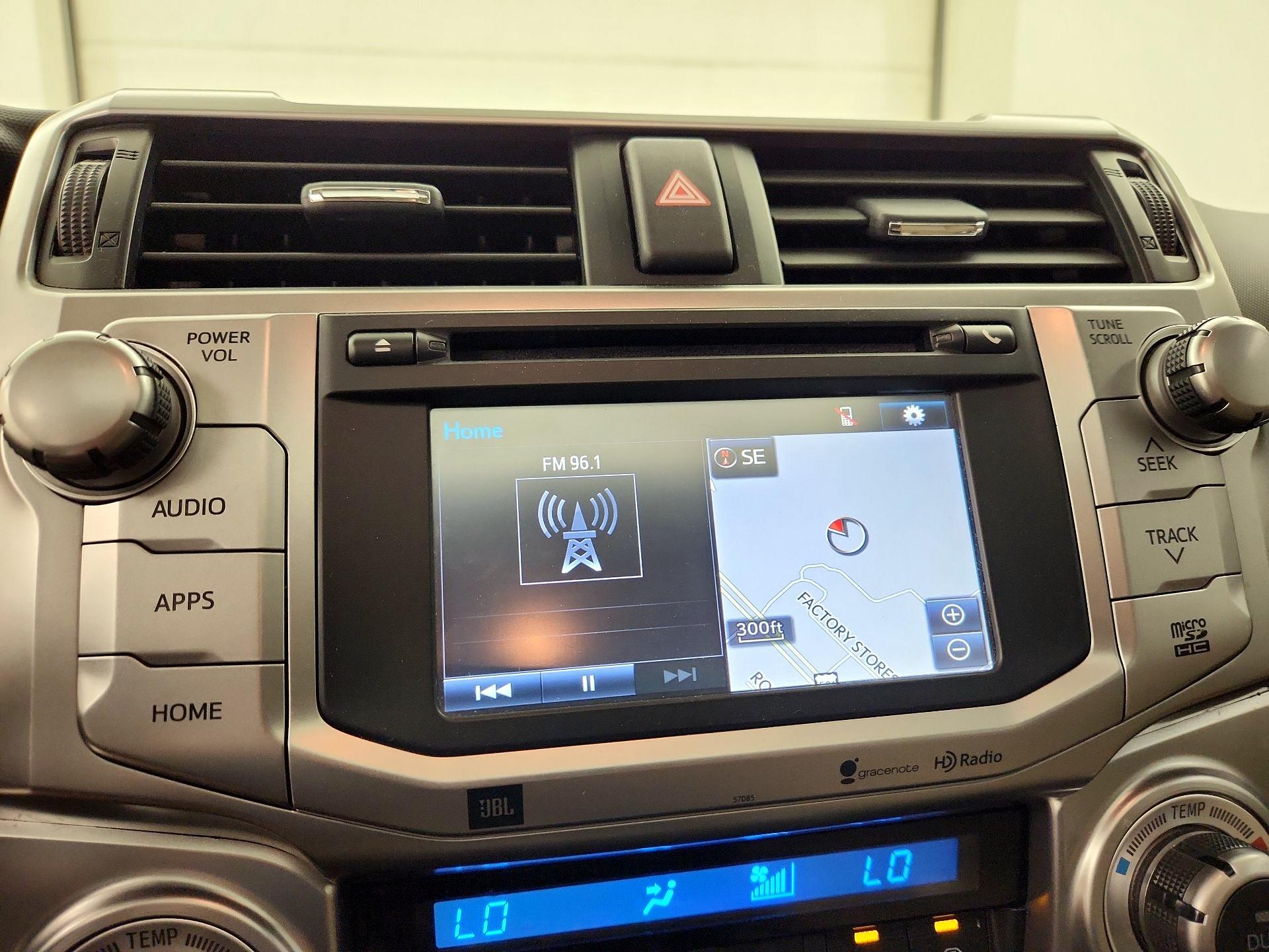 Thumbnail: 2014 Toyota 4Runner - 16