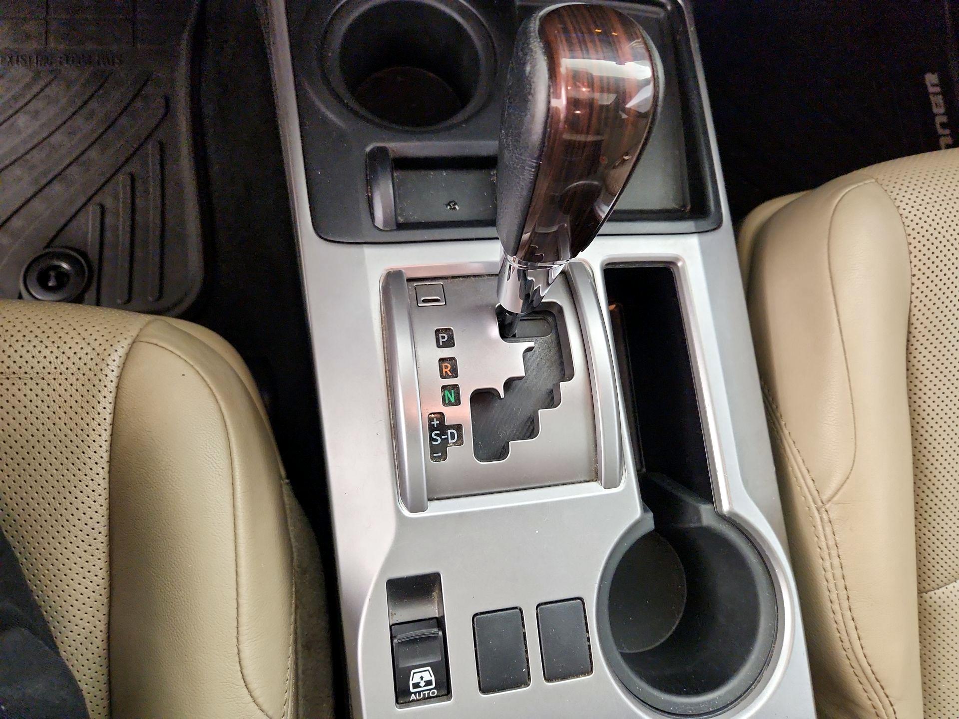 Thumbnail: 2014 Toyota 4Runner - 18