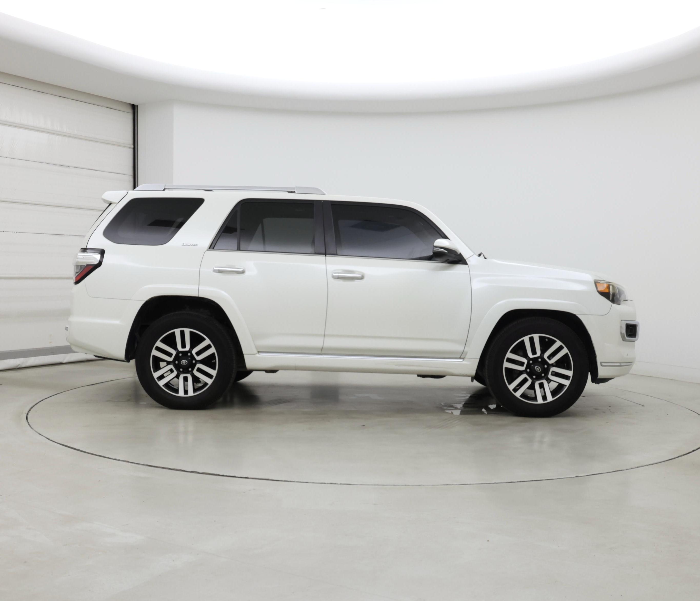 Thumbnail: 2014 Toyota 4Runner - 7