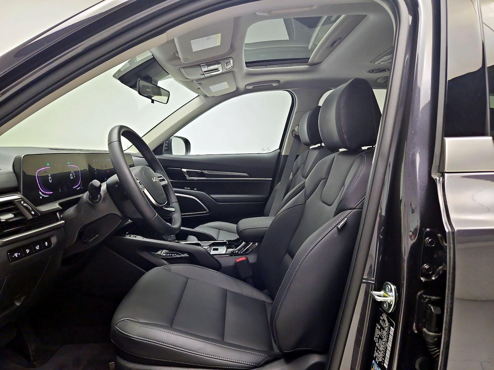 2025 Kia Telluride S - Photo 12