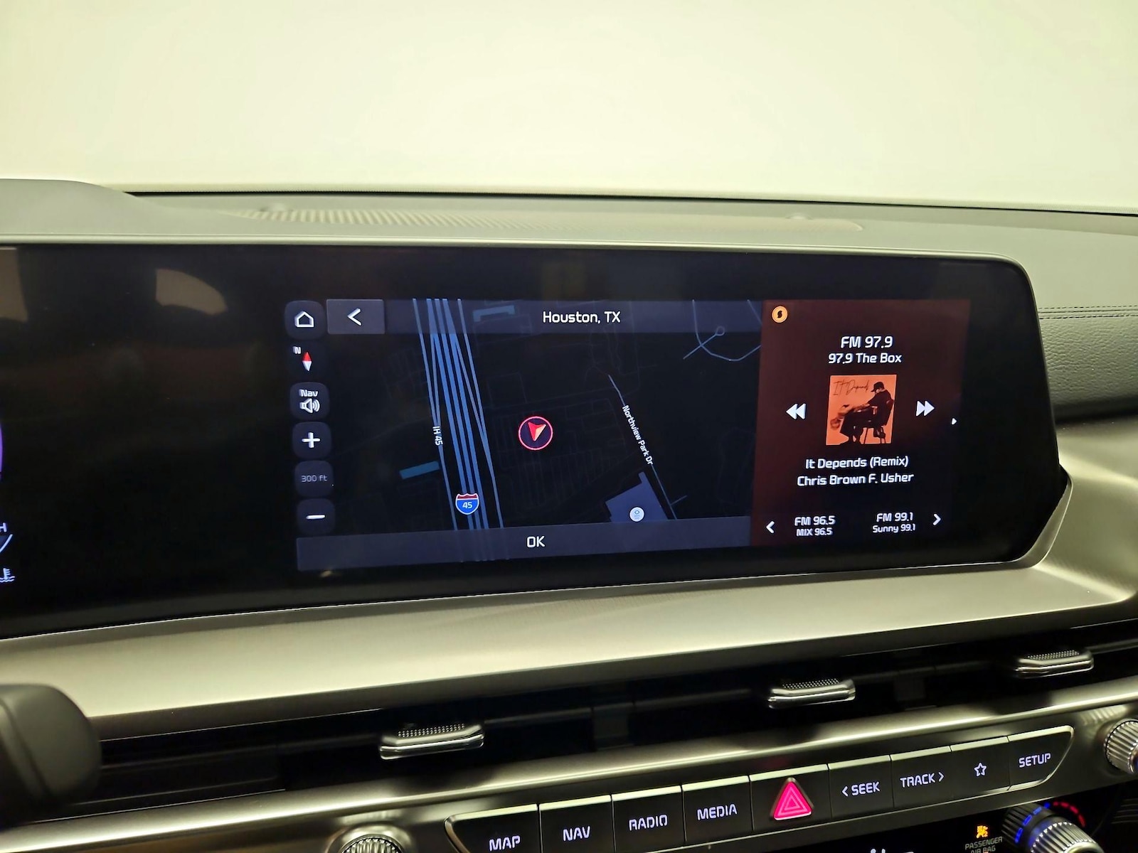 2025 Kia Telluride S - Photo 15