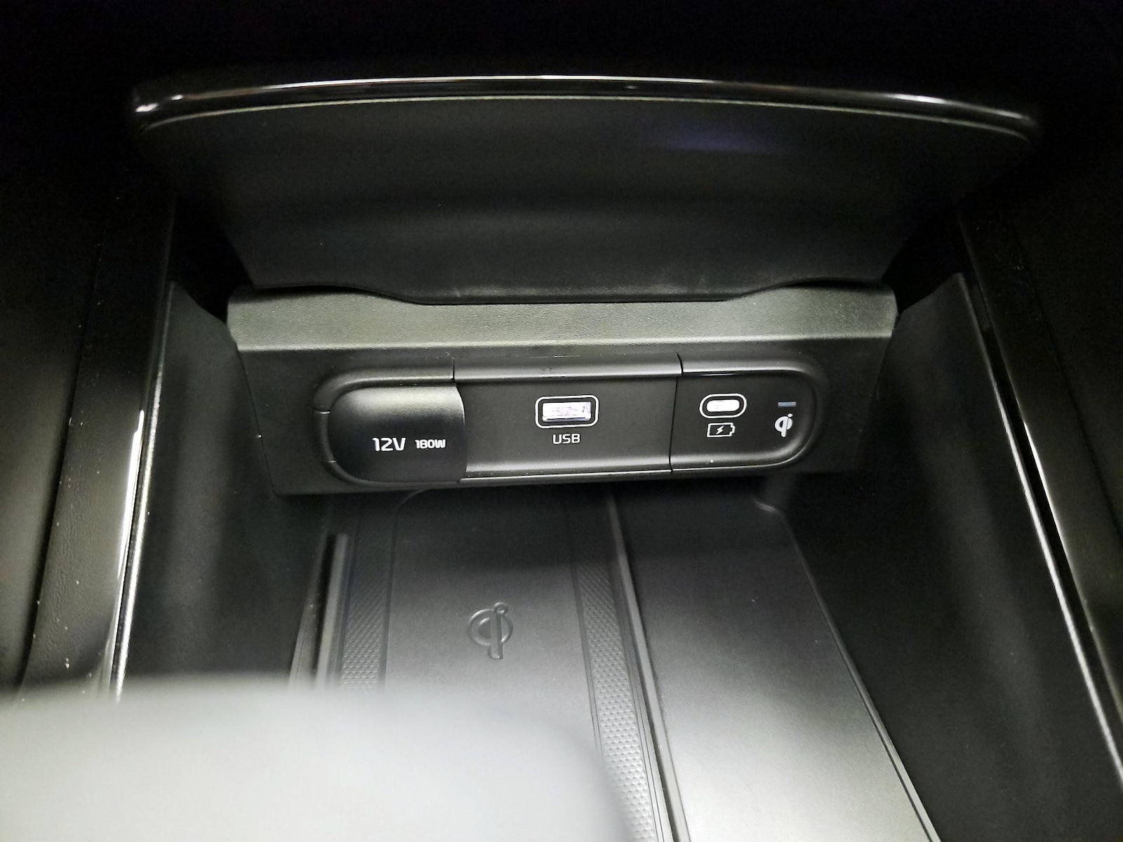 2025 Kia Telluride S - Photo 20
