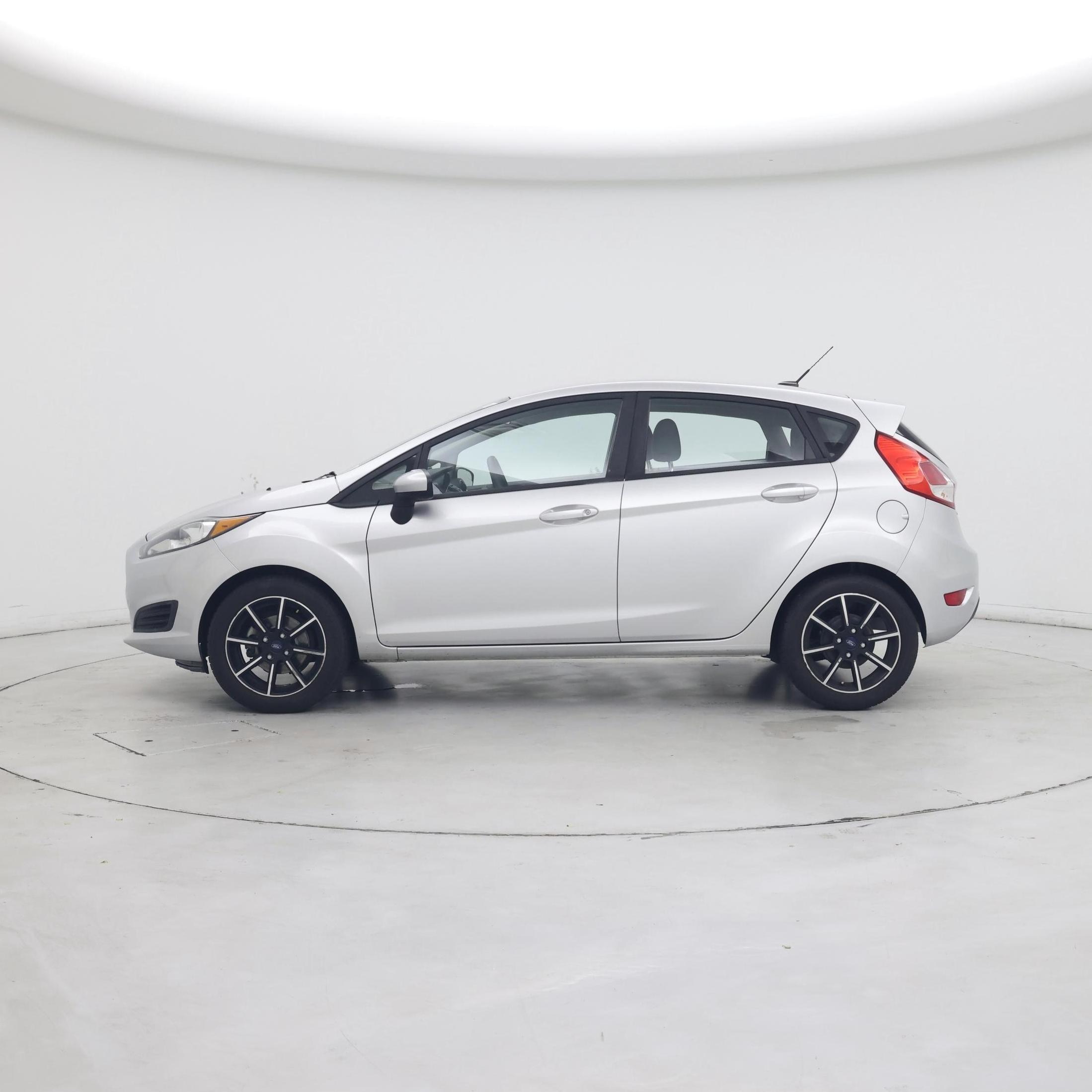 Thumbnail: 2017 Ford Fiesta - 3