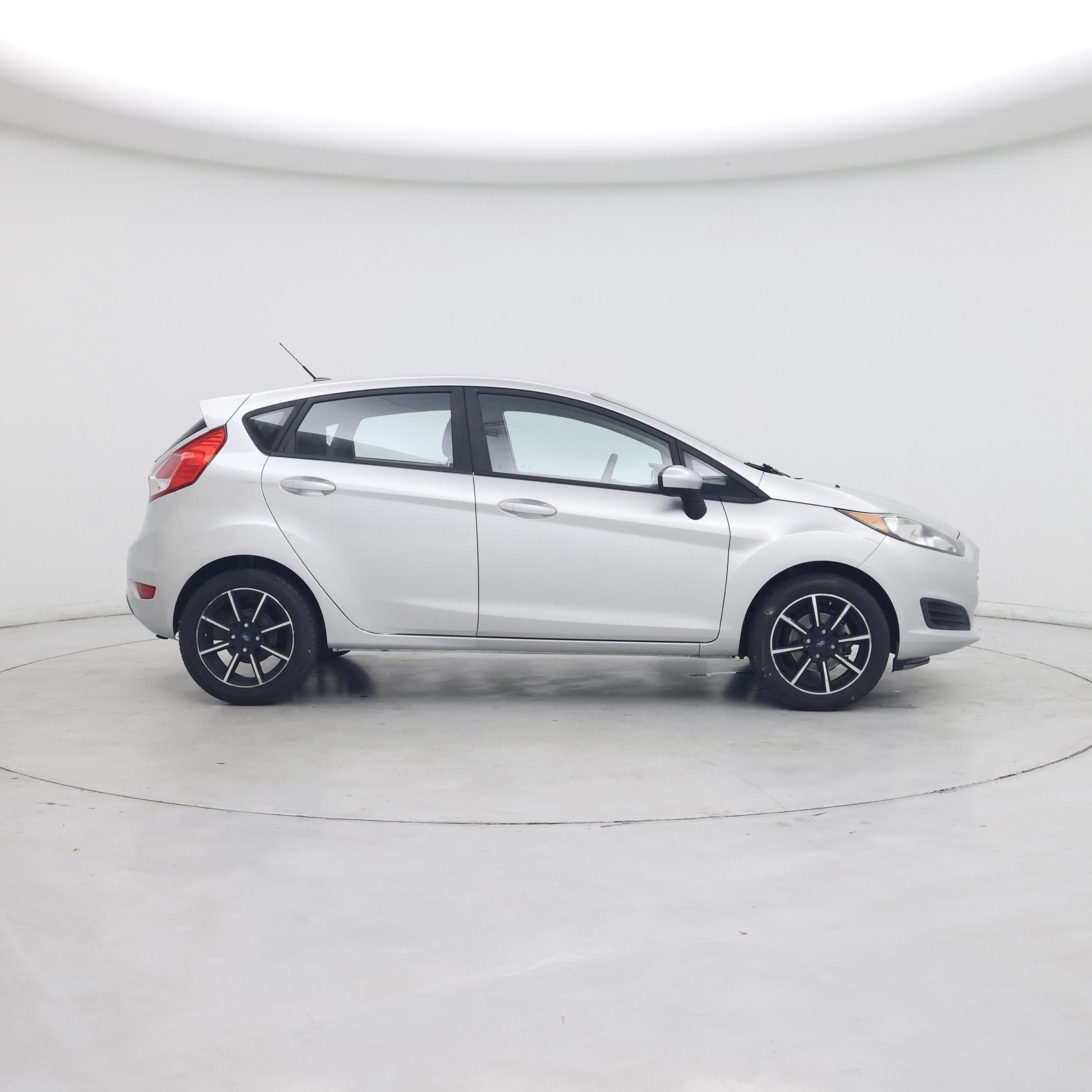 Thumbnail: 2017 Ford Fiesta - 7