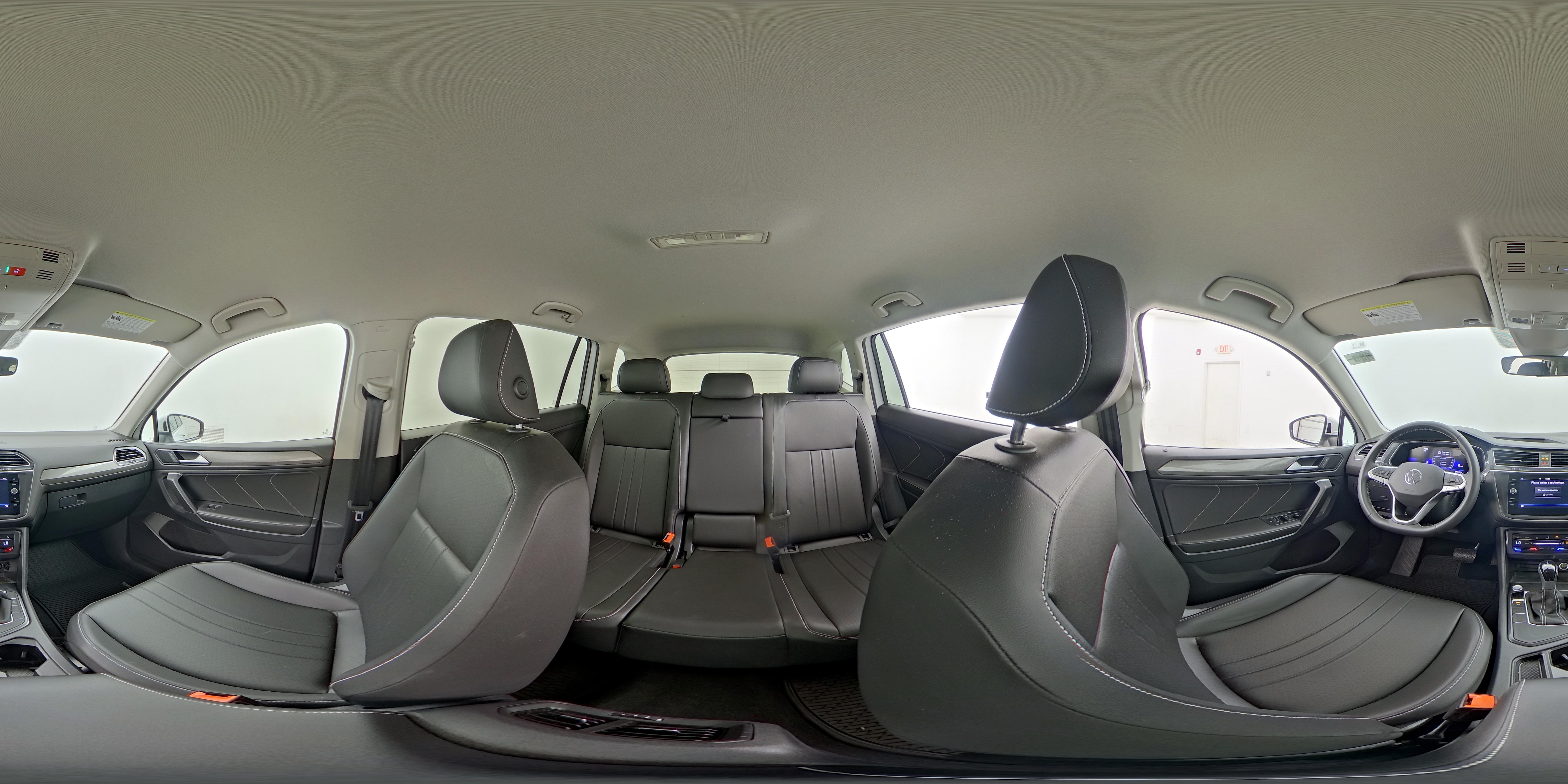 2023 Volkswagen Tiguan SE - Photo 24