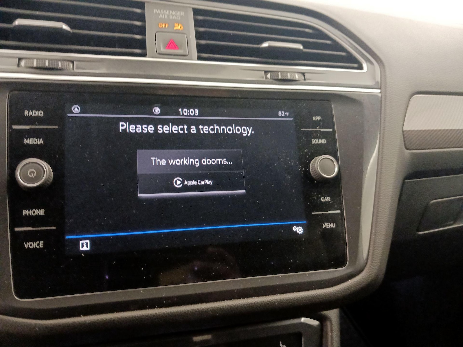 2023 Volkswagen Tiguan SE - Photo 16