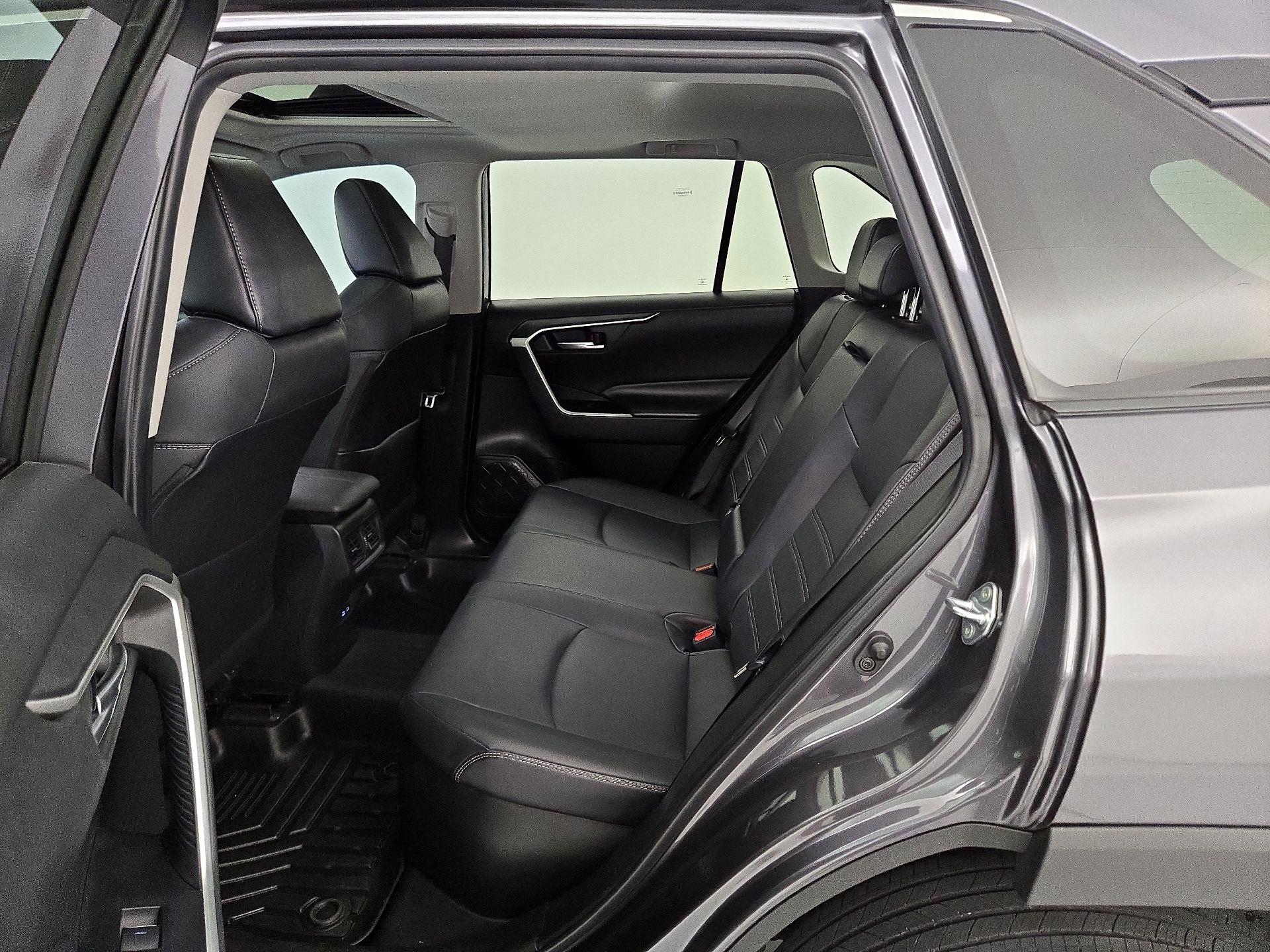 Thumbnail: 2024 Toyota RAV4 - 20