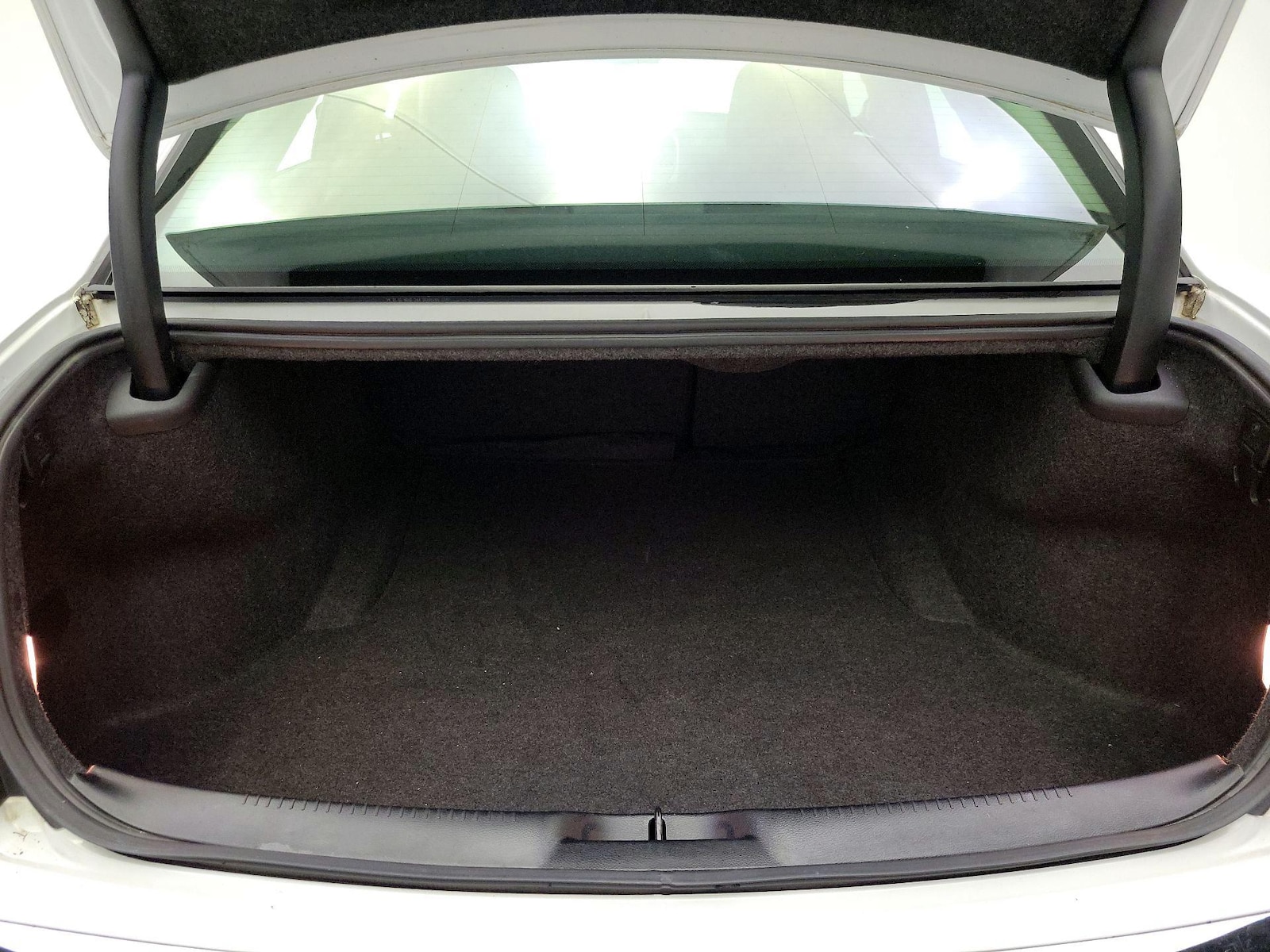 2019 Chrysler 300 Touring - Photo 21