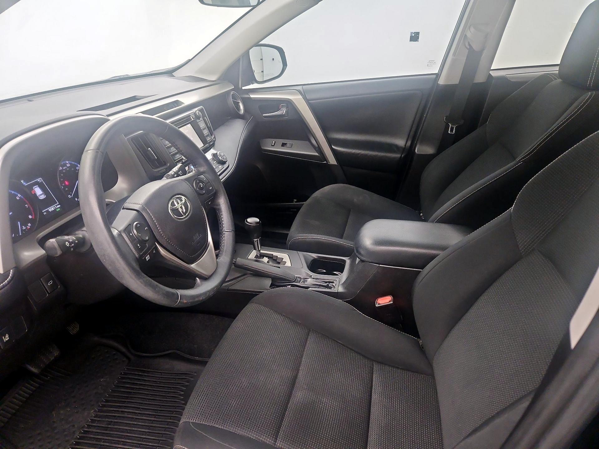 Thumbnail: 2017 Toyota RAV4 - 11