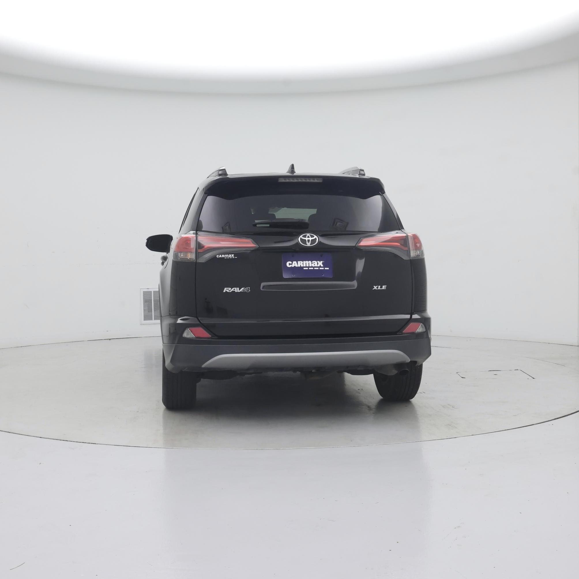 Thumbnail: 2017 Toyota RAV4 - 6