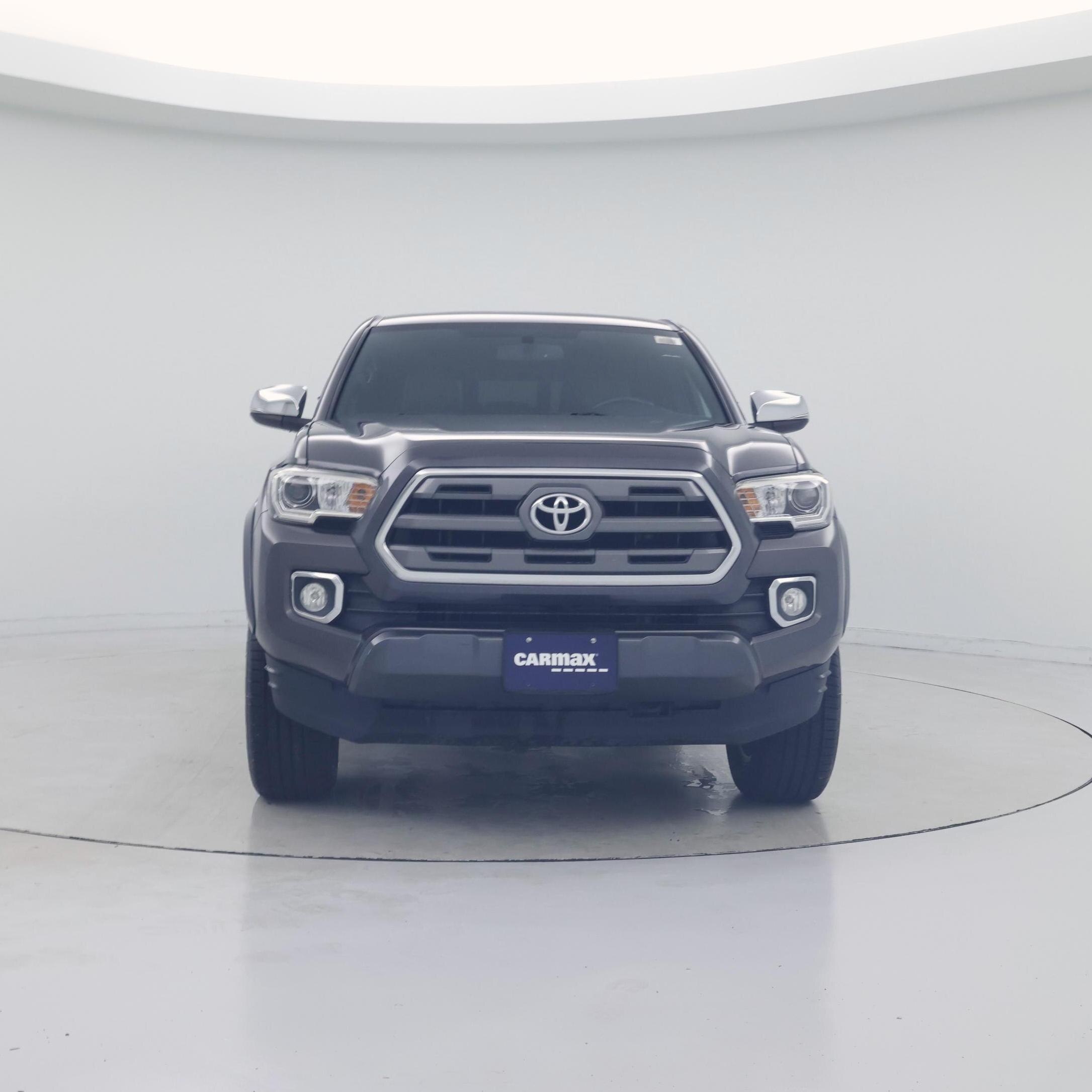 Thumbnail: 2017 Toyota Tacoma - 5