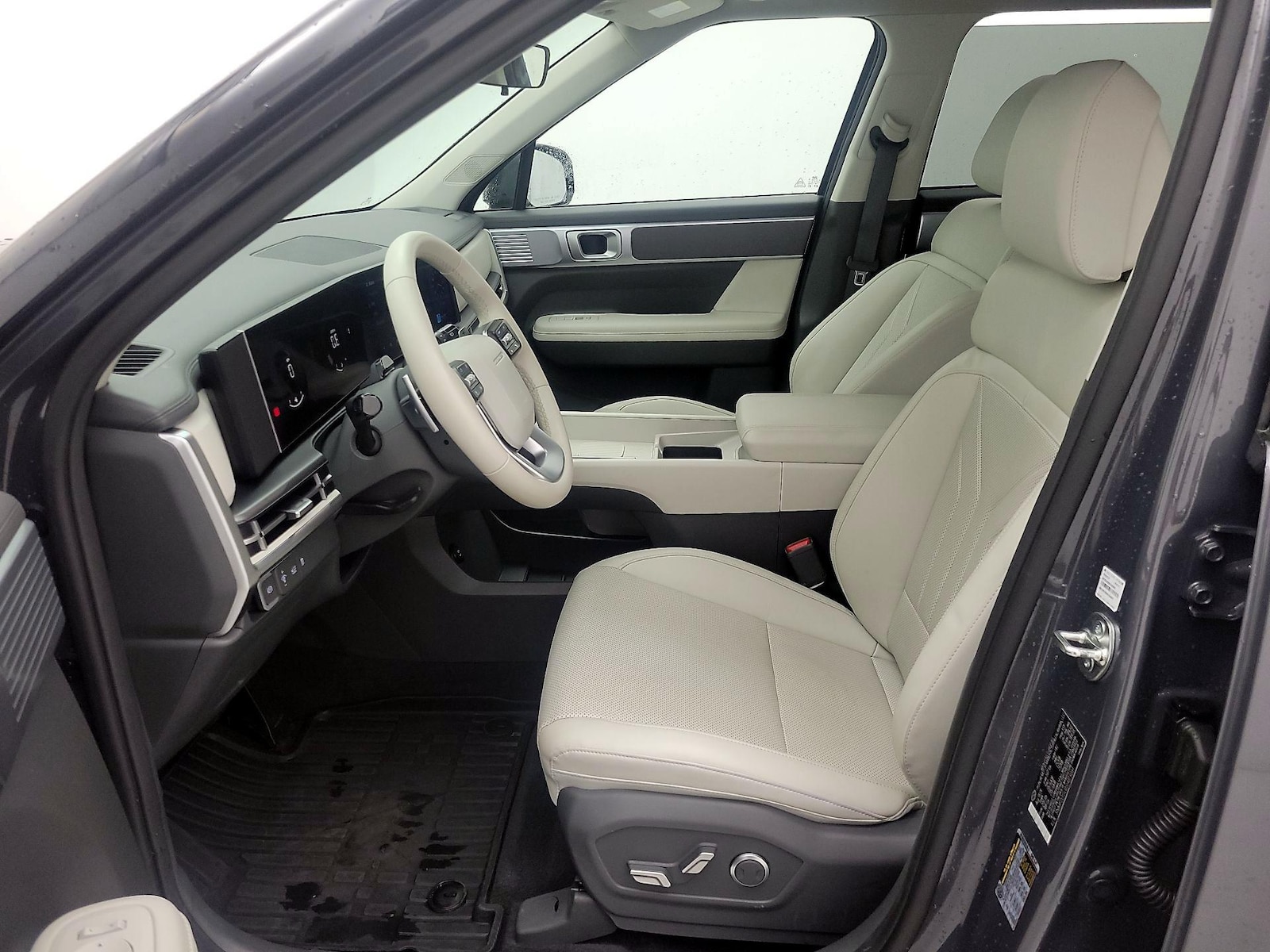2025 Hyundai Santa Fe SEL - Photo 12