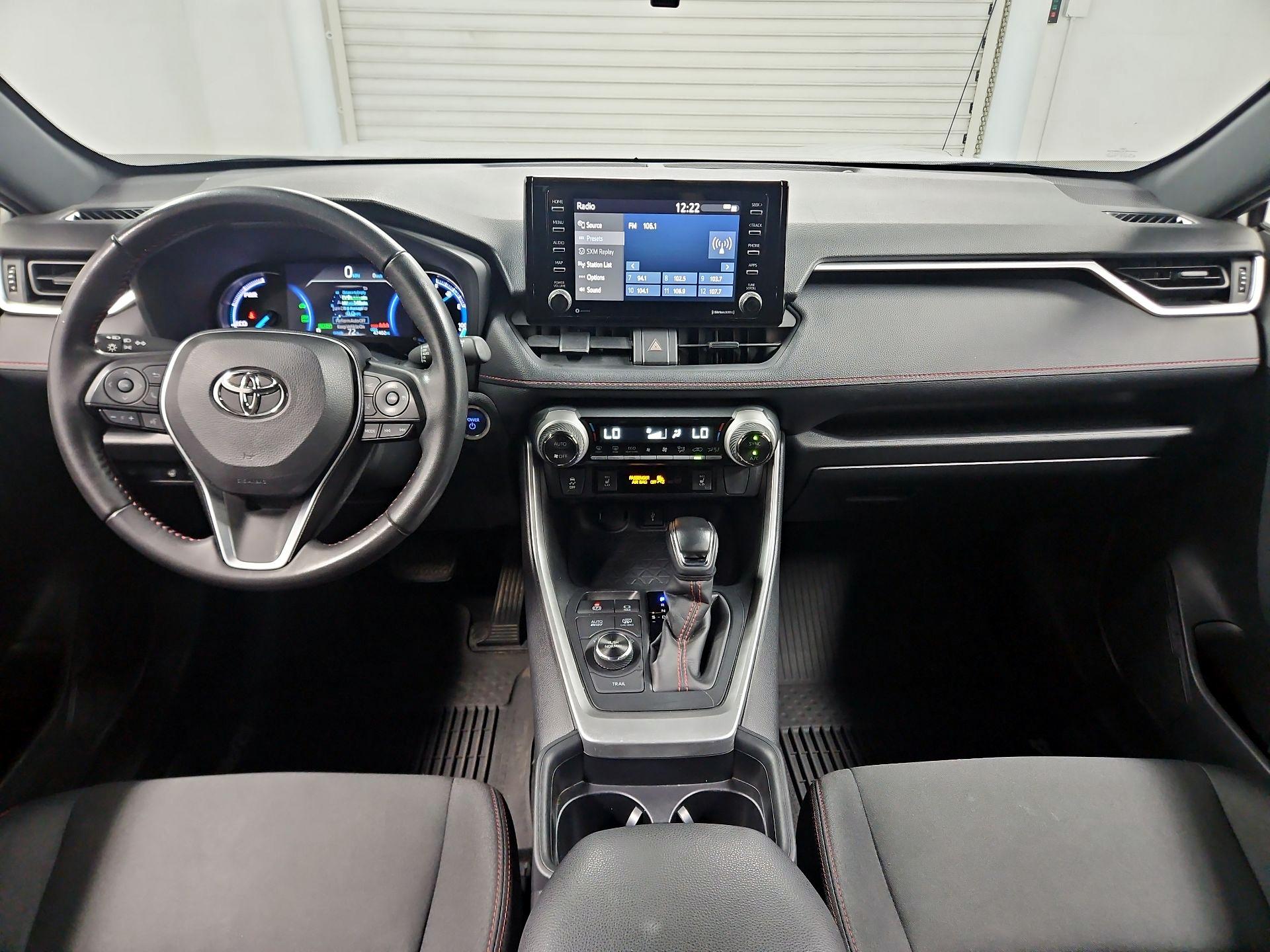 Thumbnail: 2021 Toyota RAV4 - 9