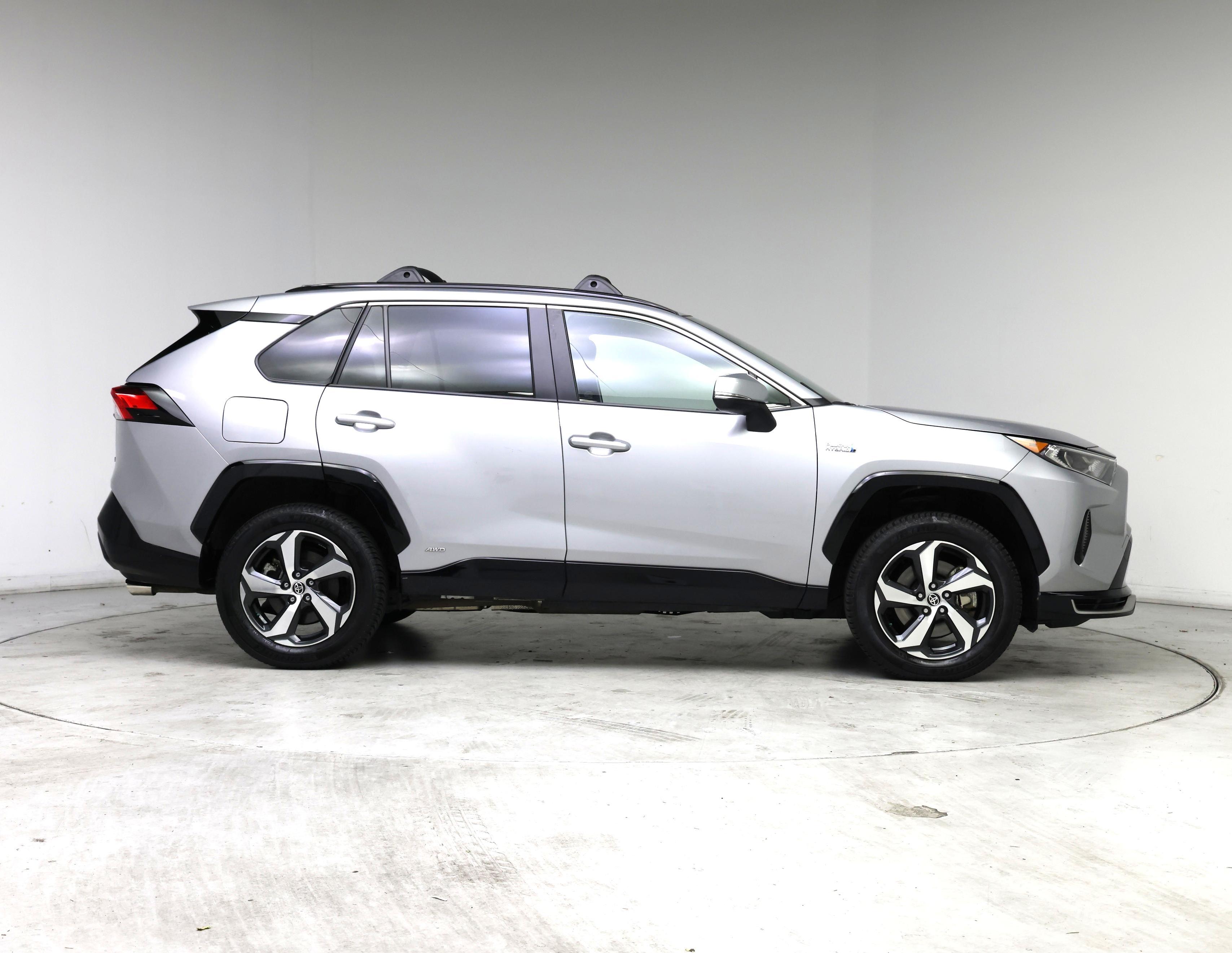 Thumbnail: 2021 Toyota RAV4 - 7