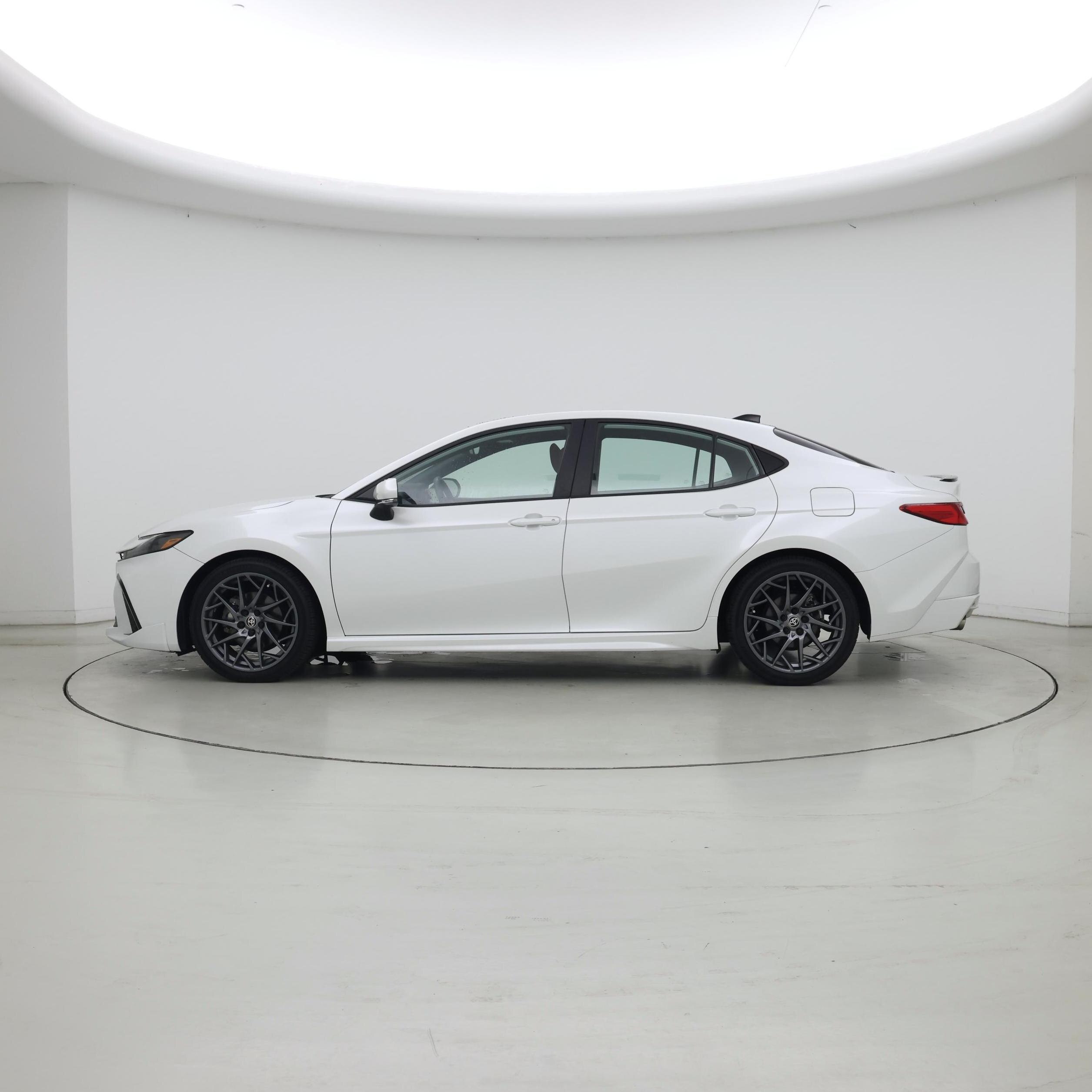 Thumbnail: 2025 Toyota Camry - 3