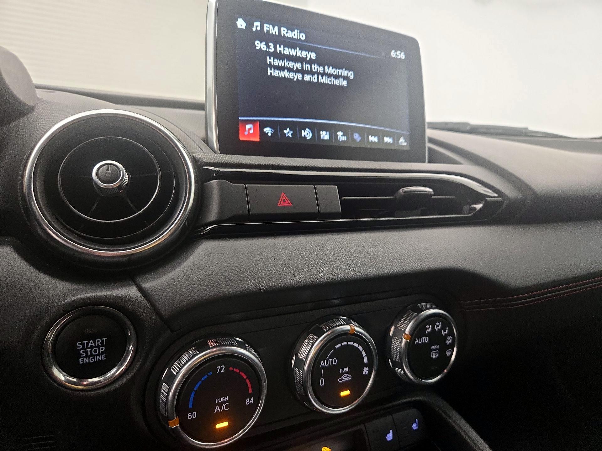 Thumbnail: 2016 Mazda MX-5 Miata - 15