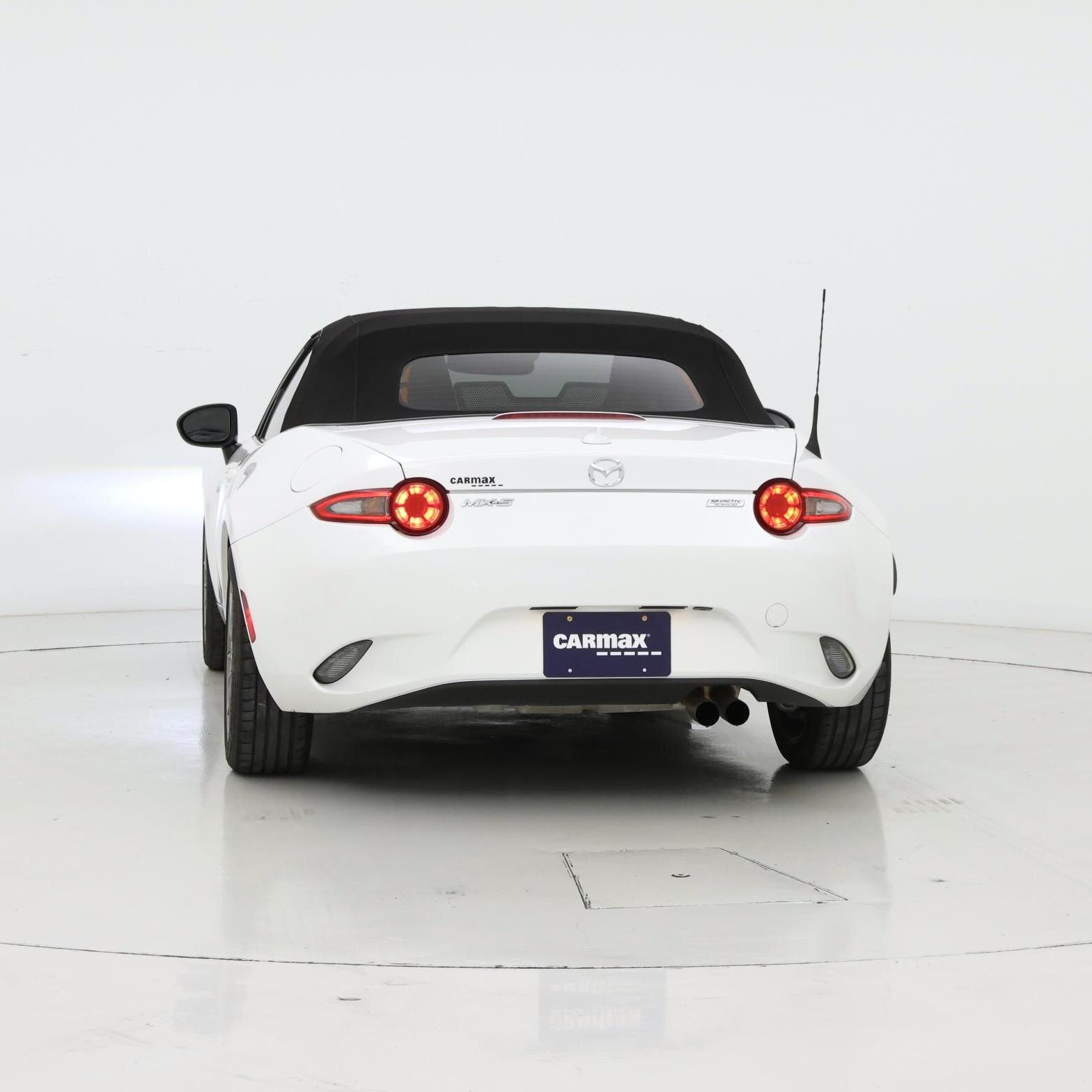 Thumbnail: 2016 Mazda MX-5 Miata - 6