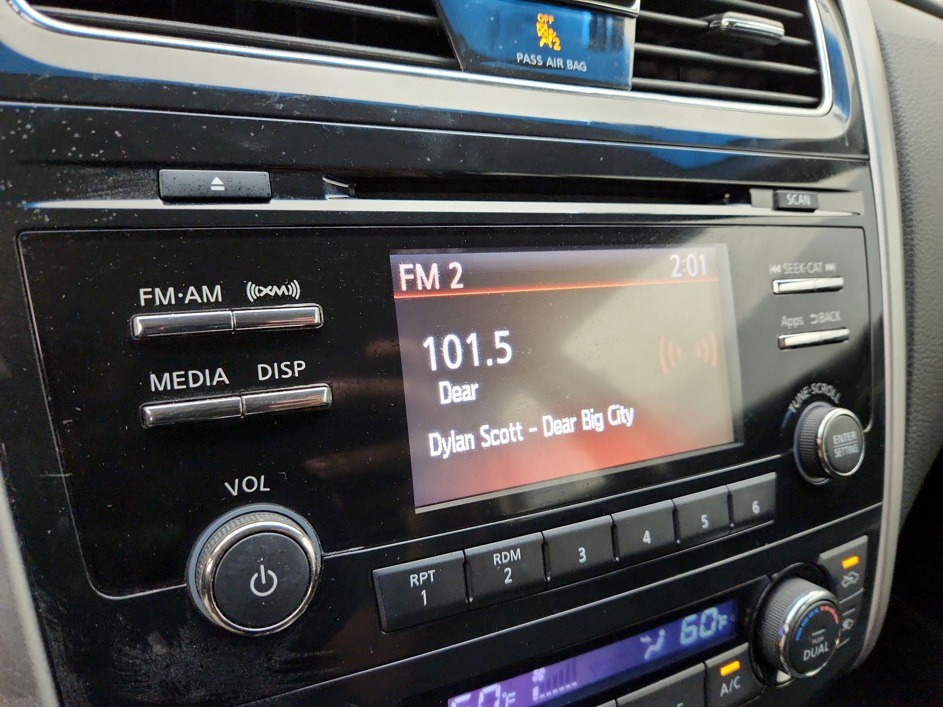 Thumbnail: 2014 Nissan Altima - 15