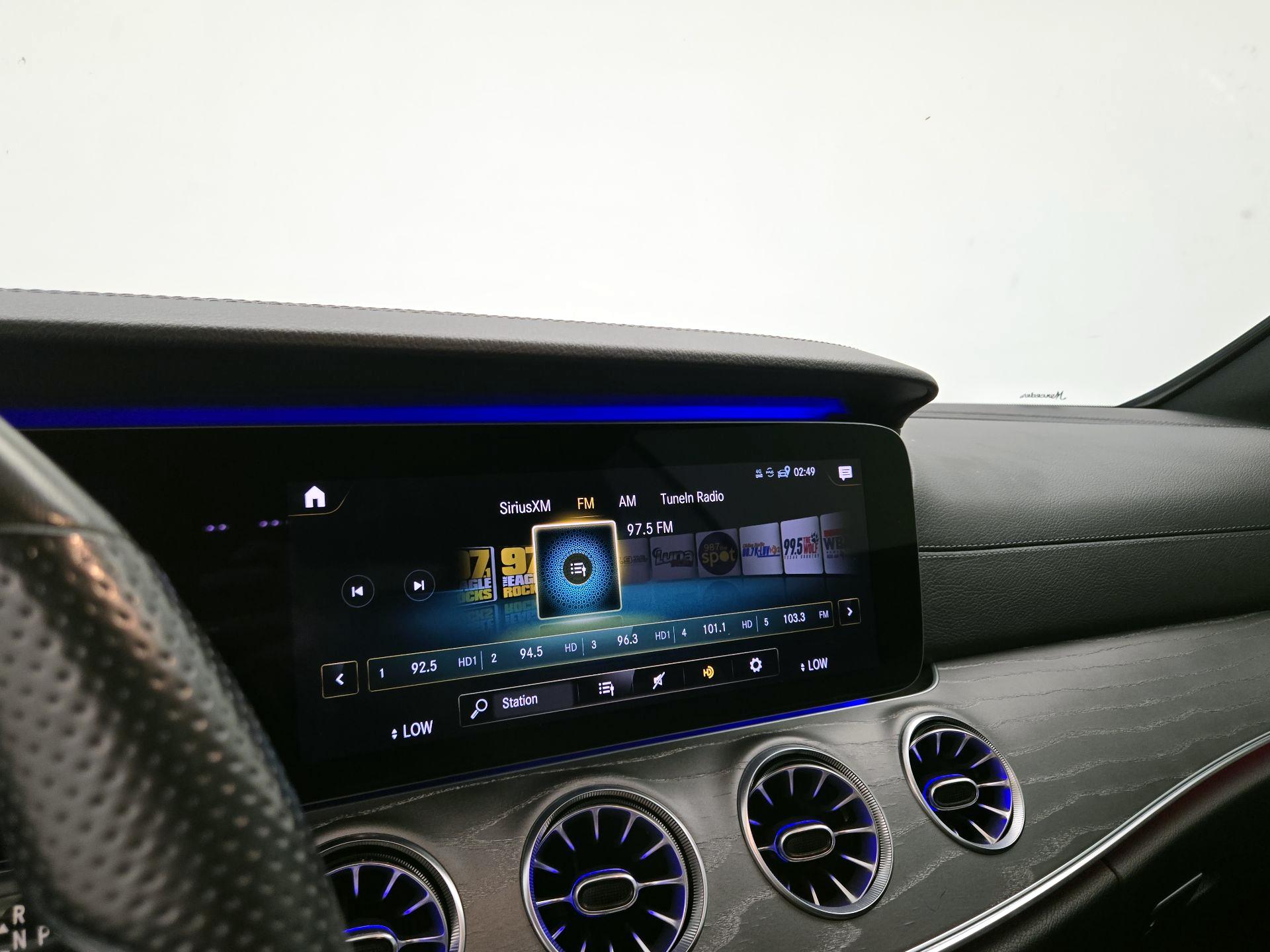 Thumbnail: 2021 Mercedes-Benz E-Class - 16