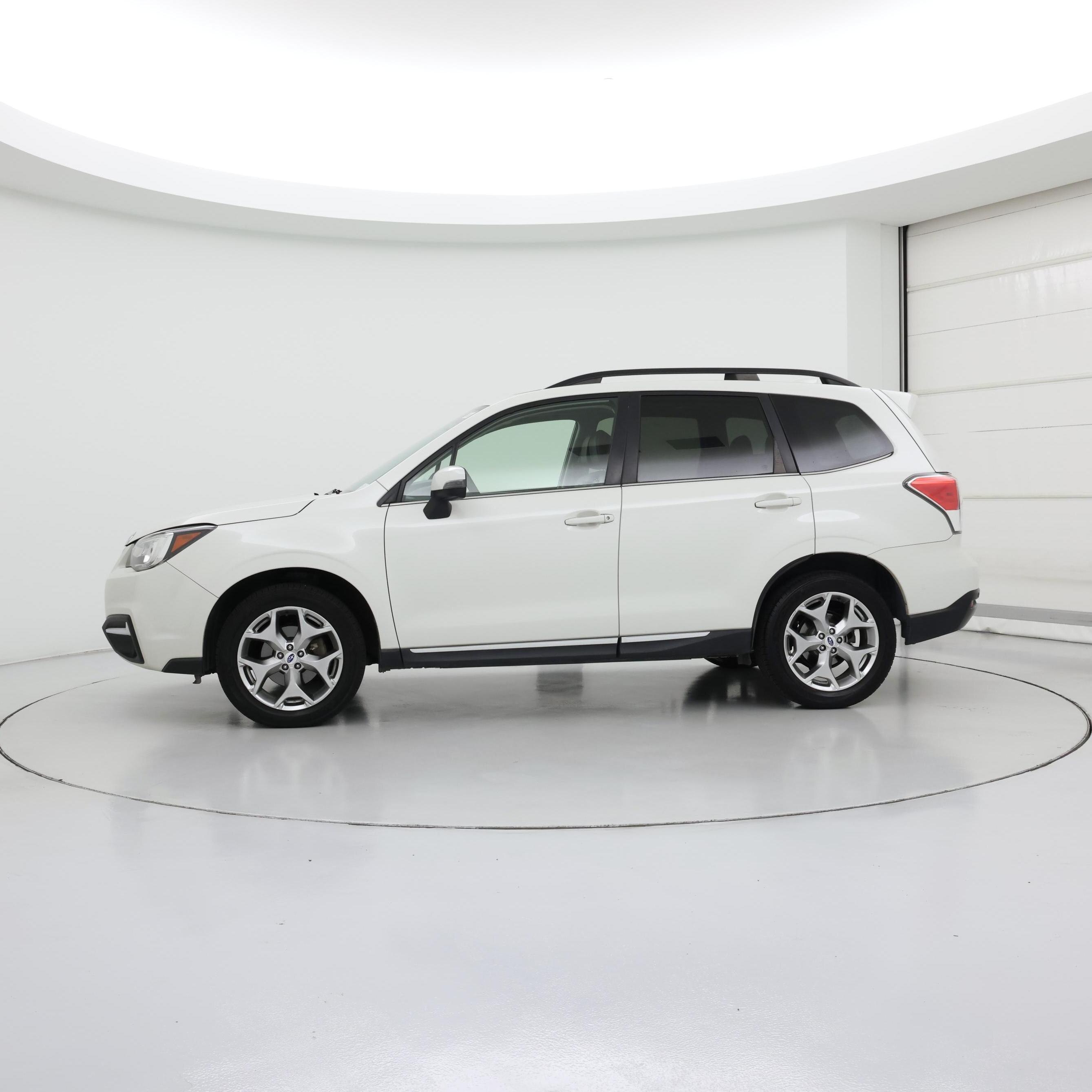 Thumbnail: 2017 Subaru Forester - 3