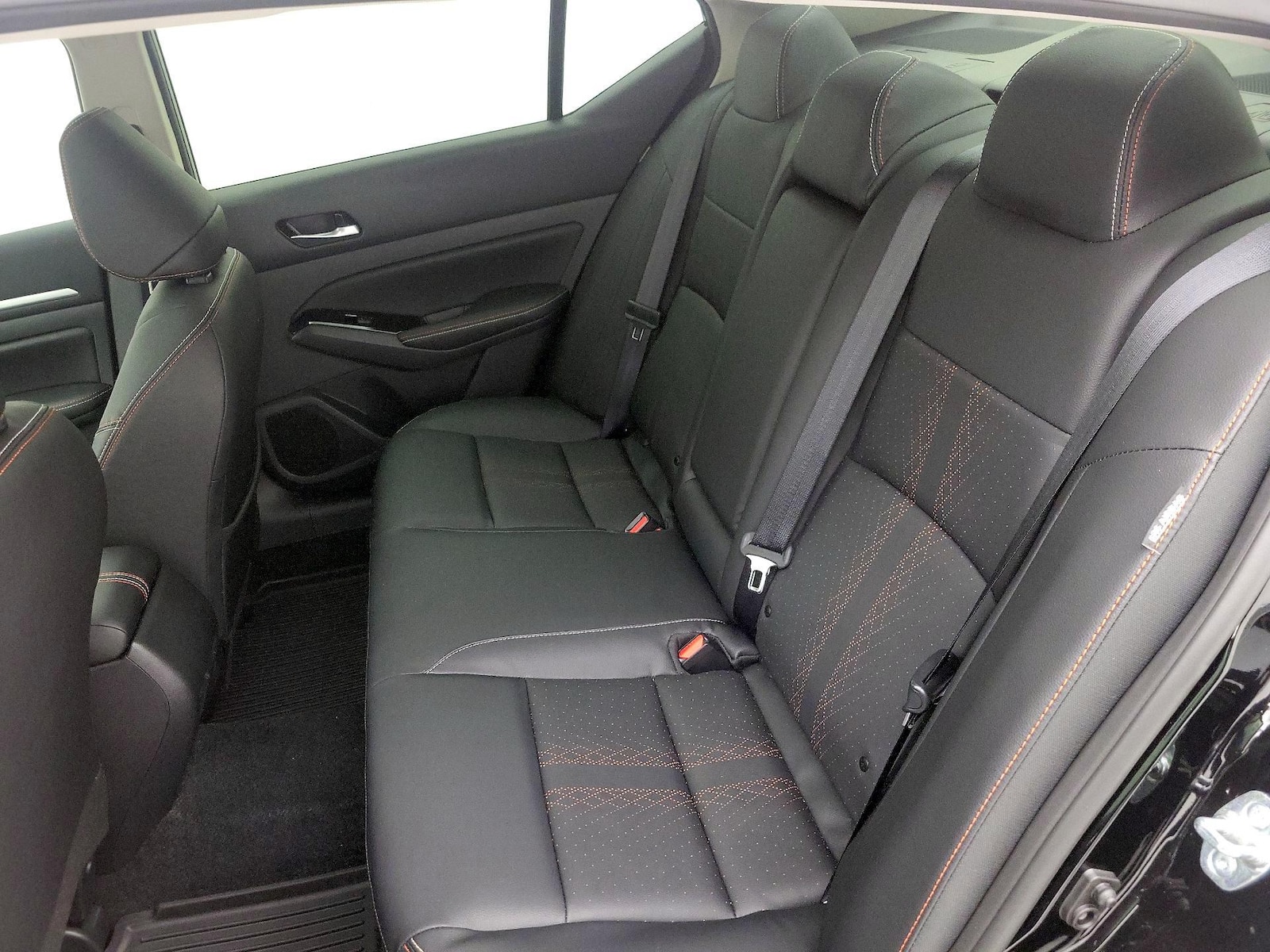 2025 Nissan Altima SR - Photo 21