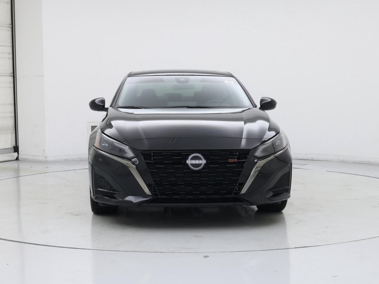 2025 Nissan Altima SR - Photo 6