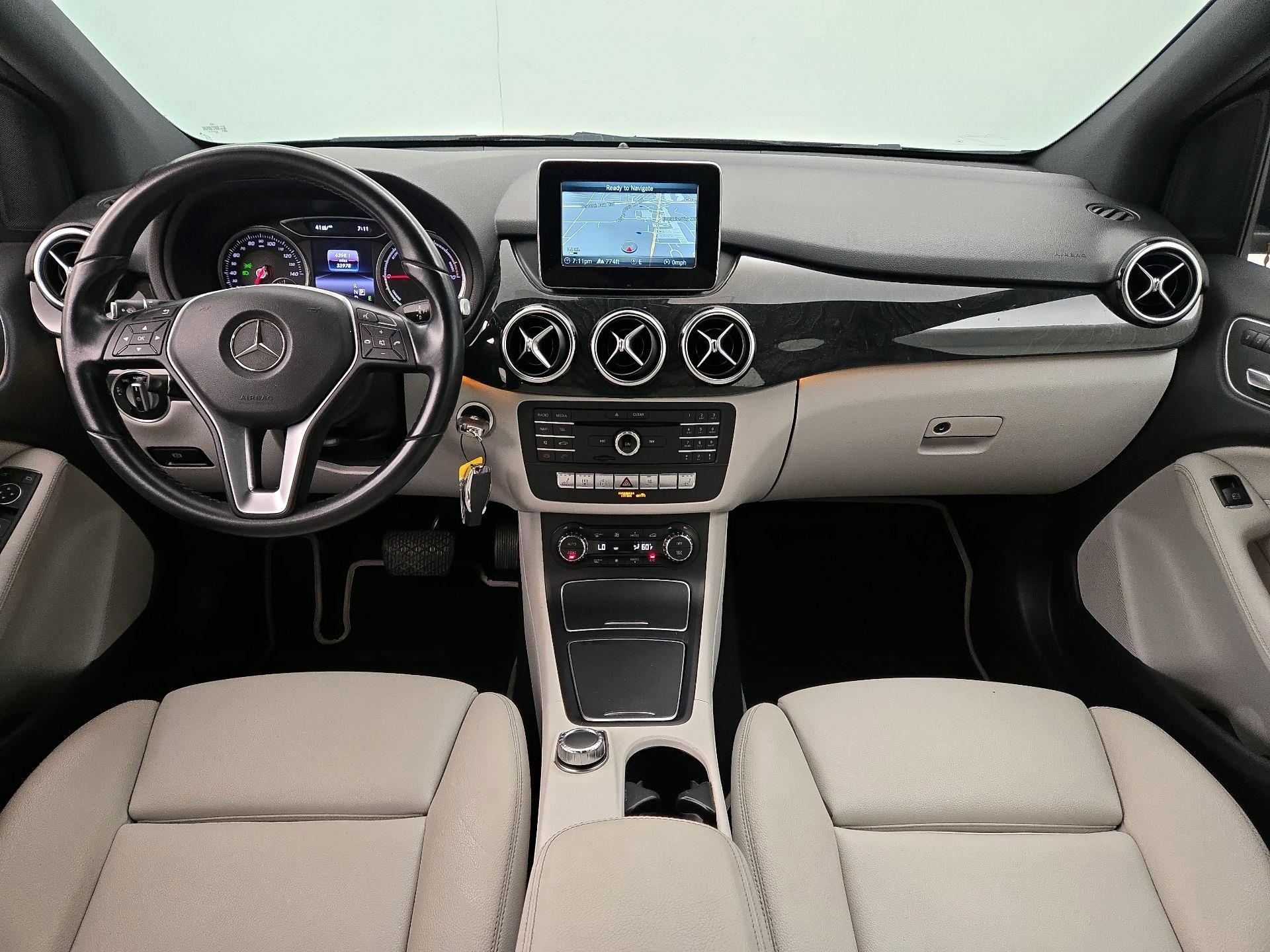 Thumbnail: 2017 Mercedes-Benz B-Class - 9