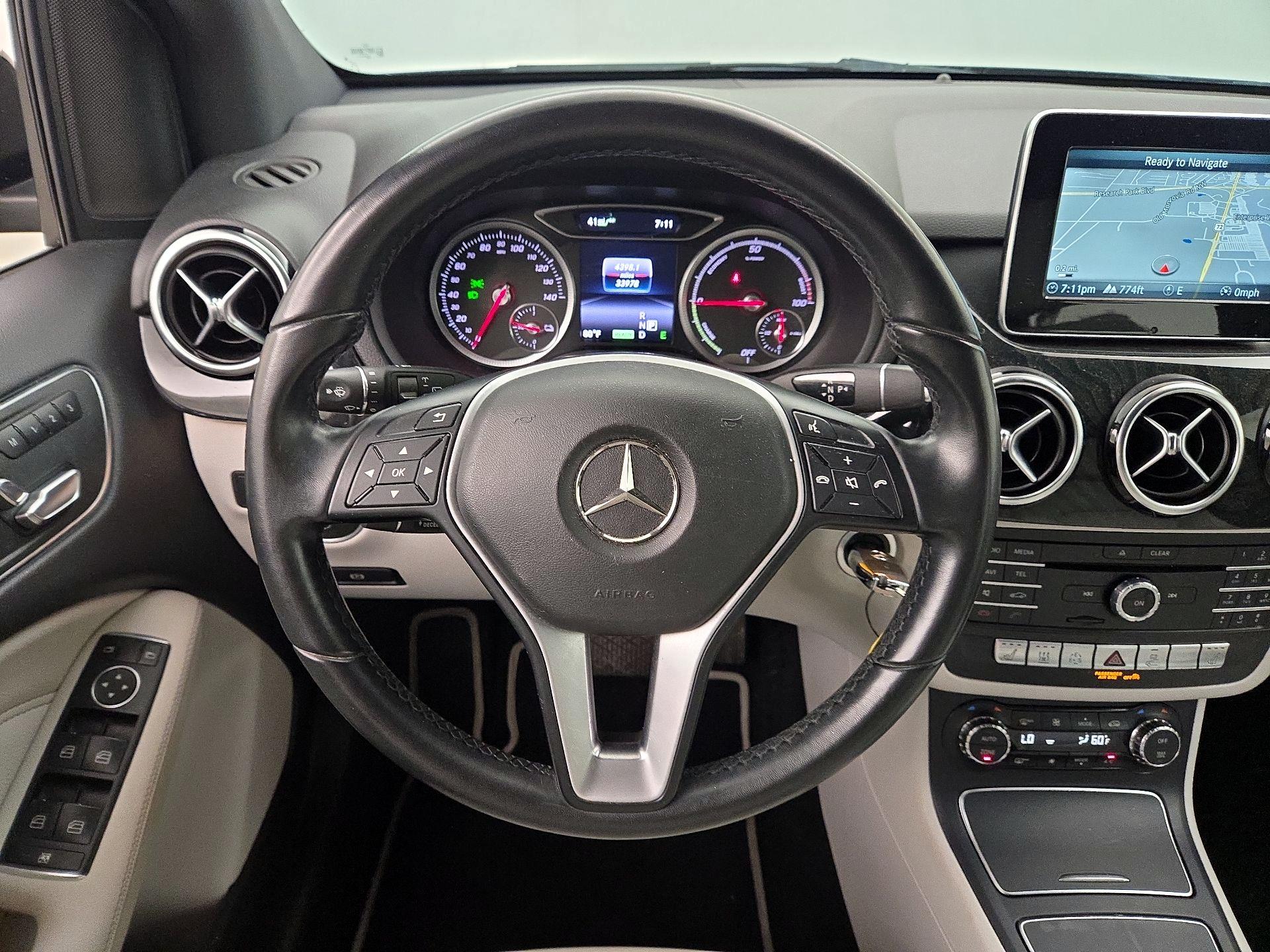 Thumbnail: 2017 Mercedes-Benz B-Class - 10