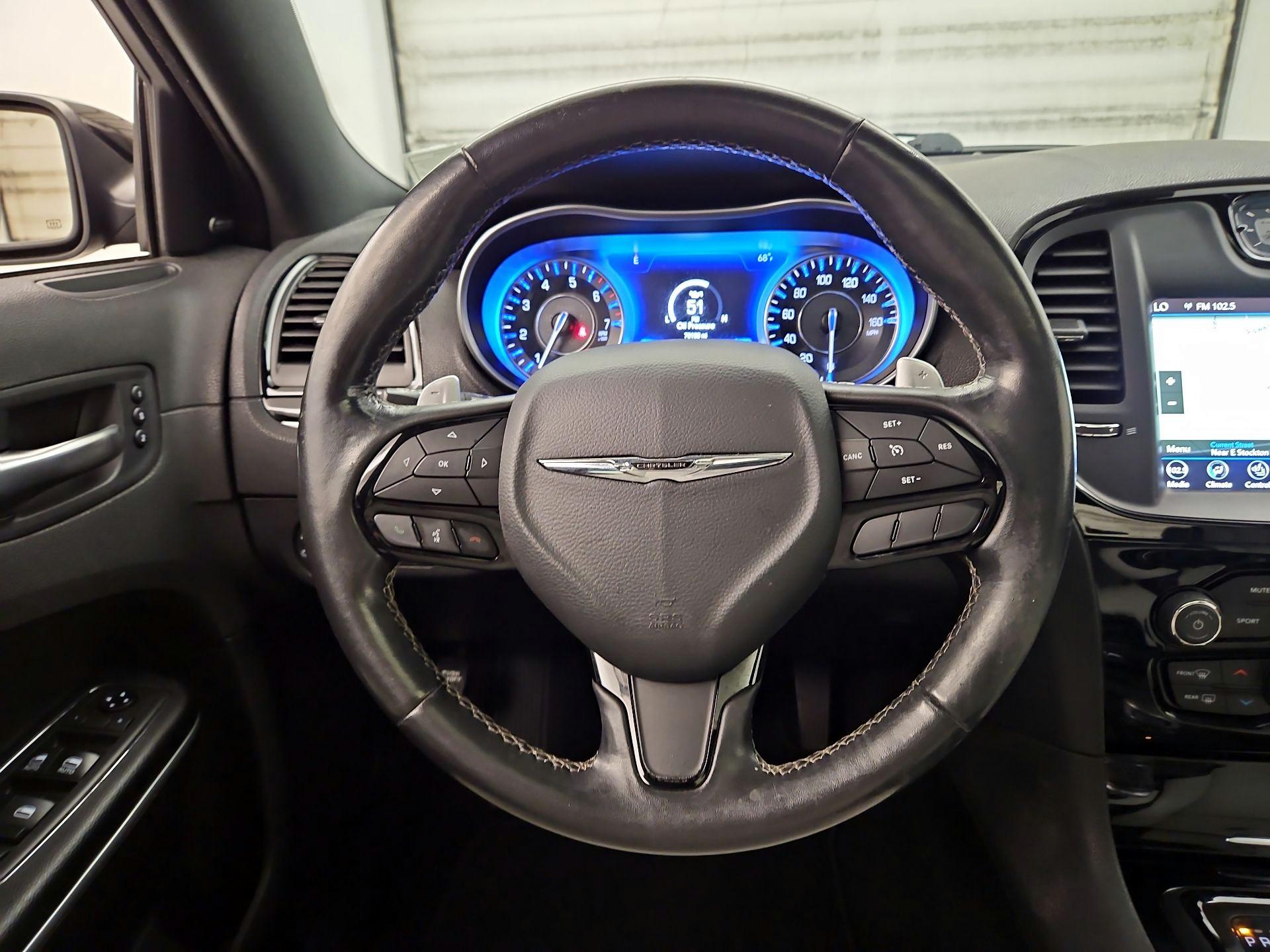 Thumbnail: 2021 Chrysler 300 - 10
