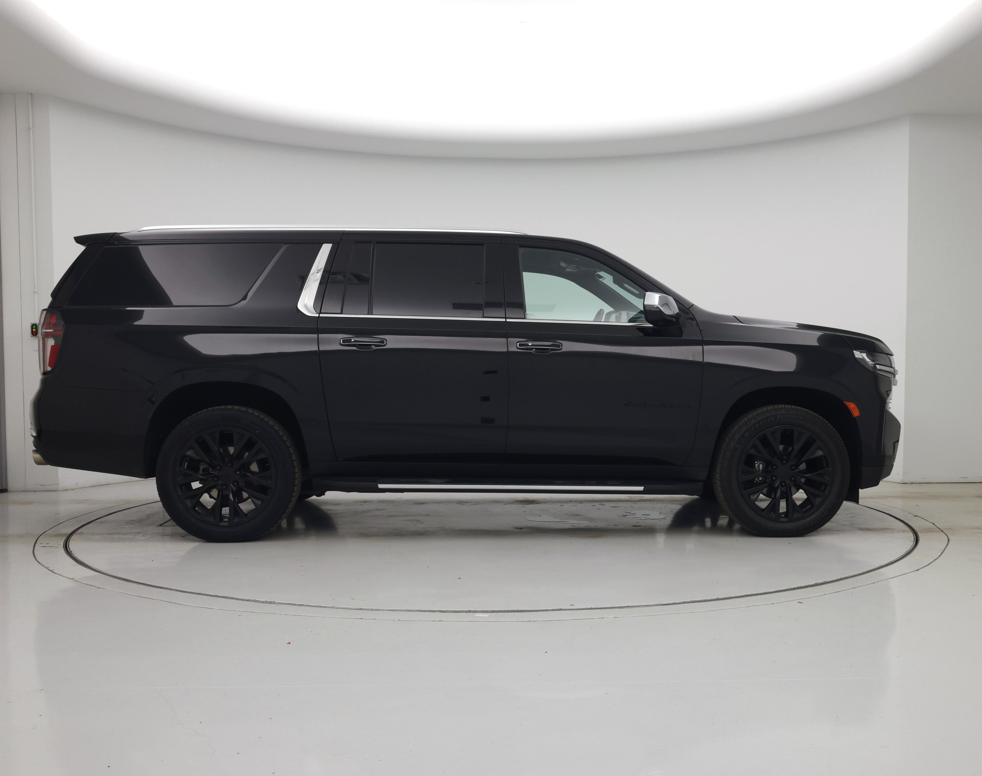 Thumbnail: 2023 Chevrolet Suburban - 7