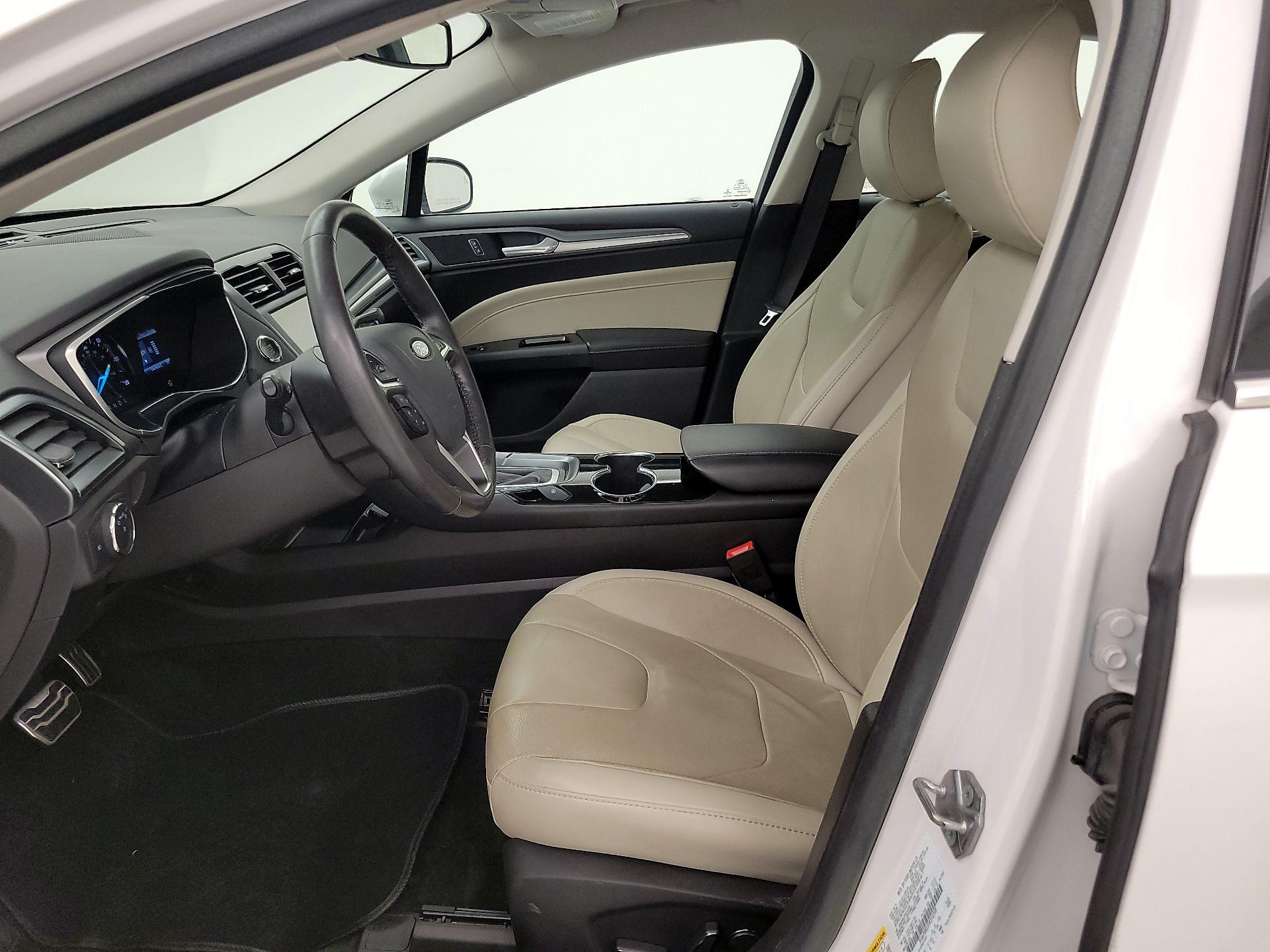 Thumbnail: 2015 Ford Fusion - 11