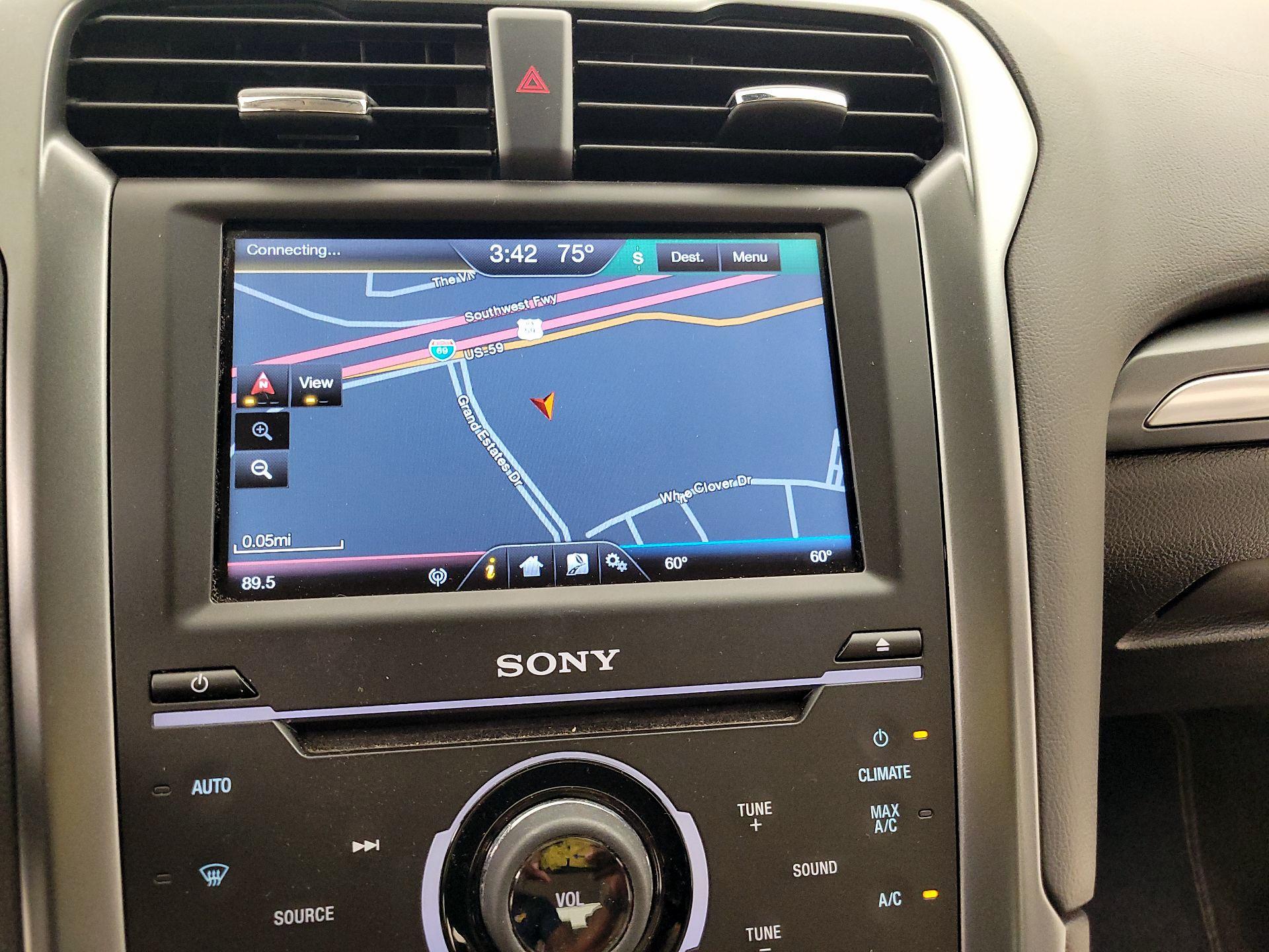 Thumbnail: 2015 Ford Fusion - 14