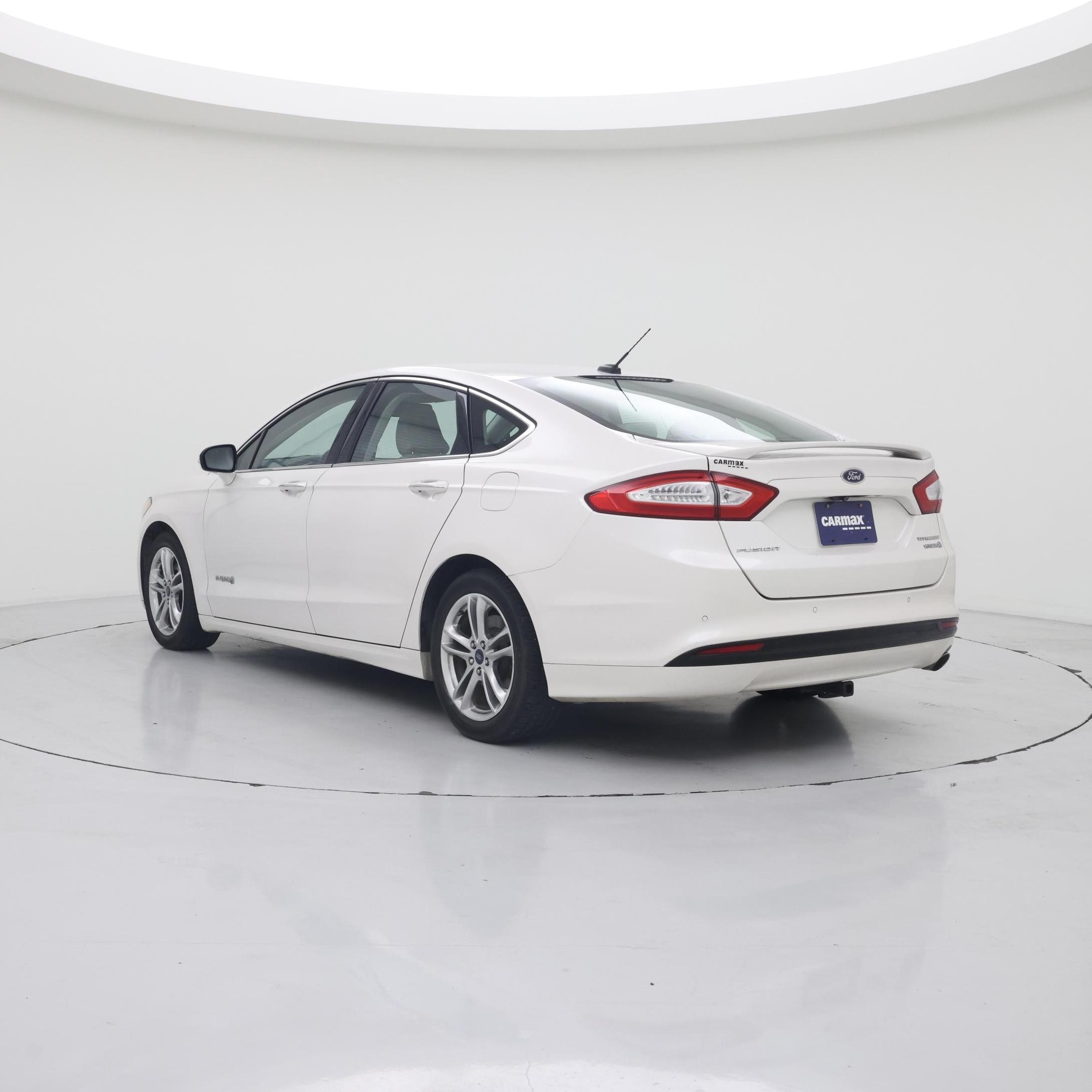Thumbnail: 2015 Ford Fusion - 2