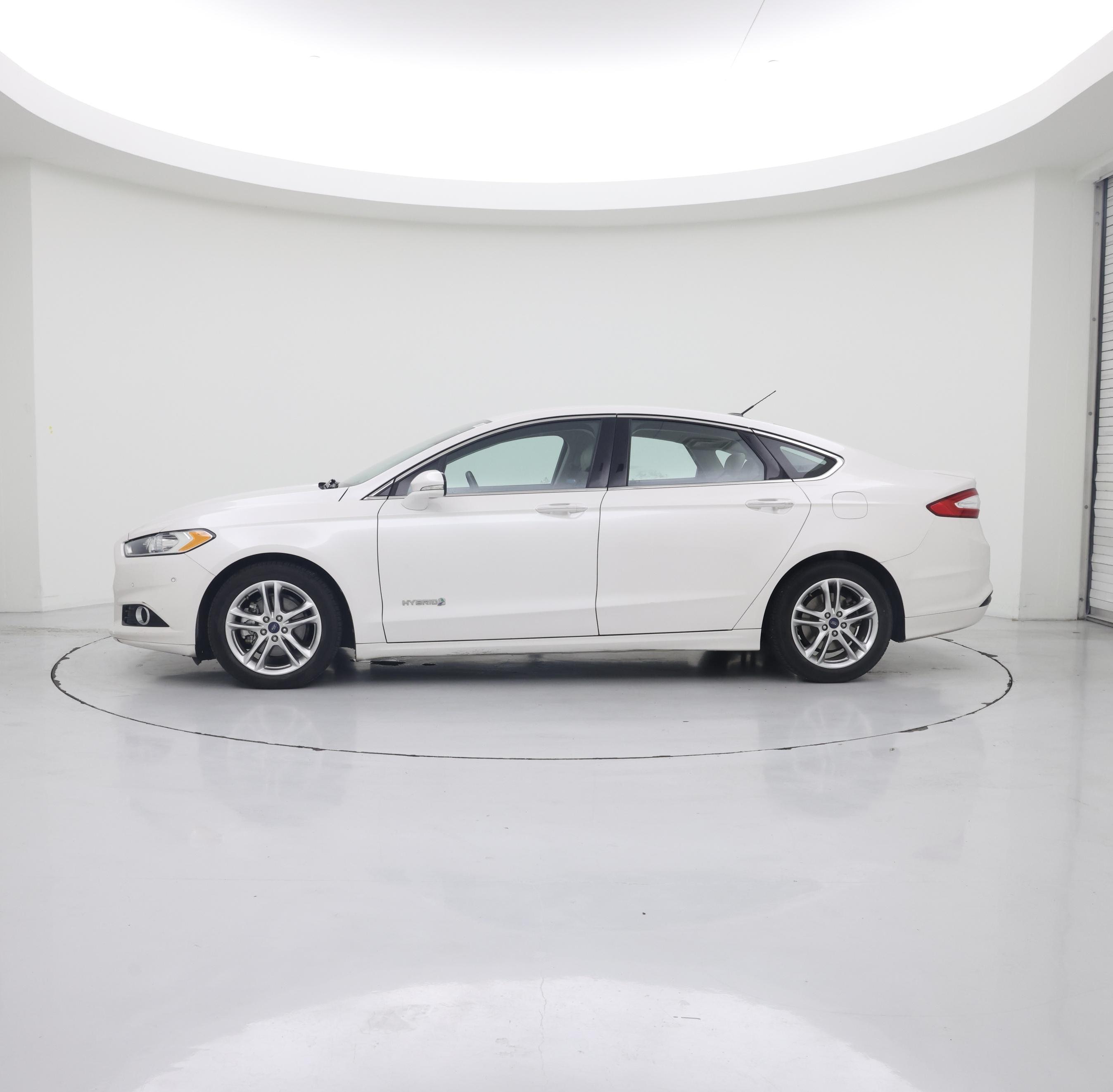 Thumbnail: 2015 Ford Fusion - 3