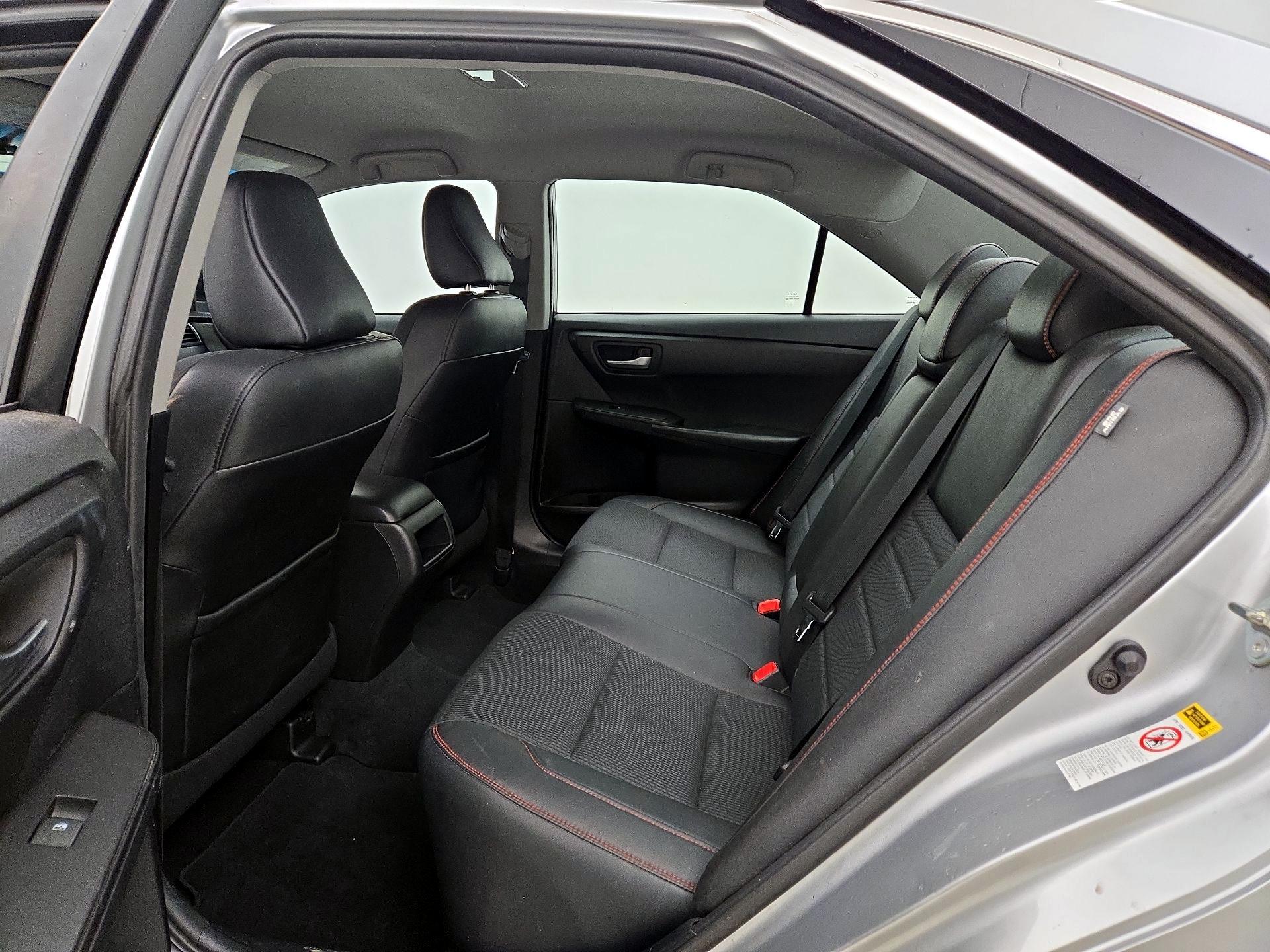 Thumbnail: 2016 Toyota Camry - 19