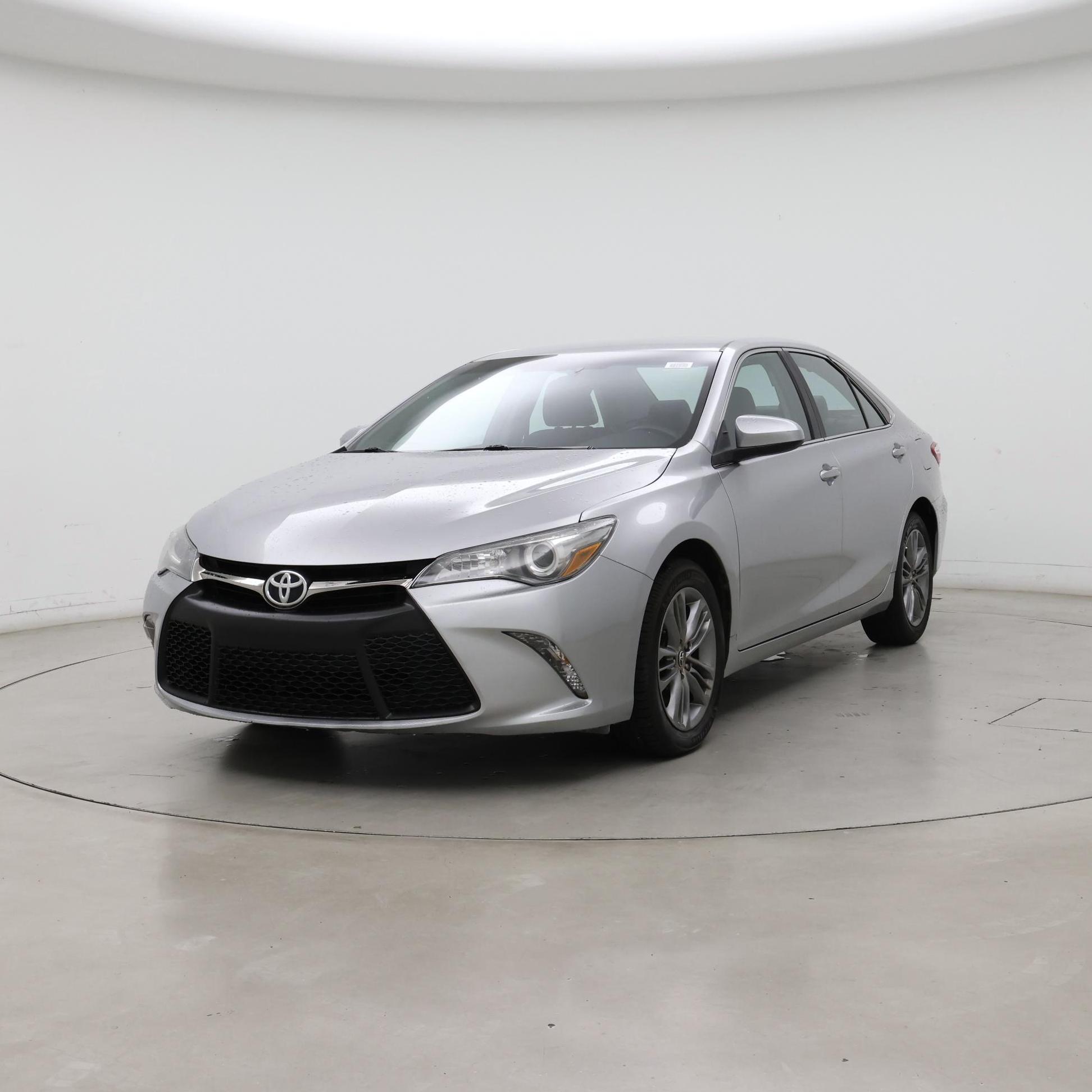 Thumbnail: 2016 Toyota Camry - 4