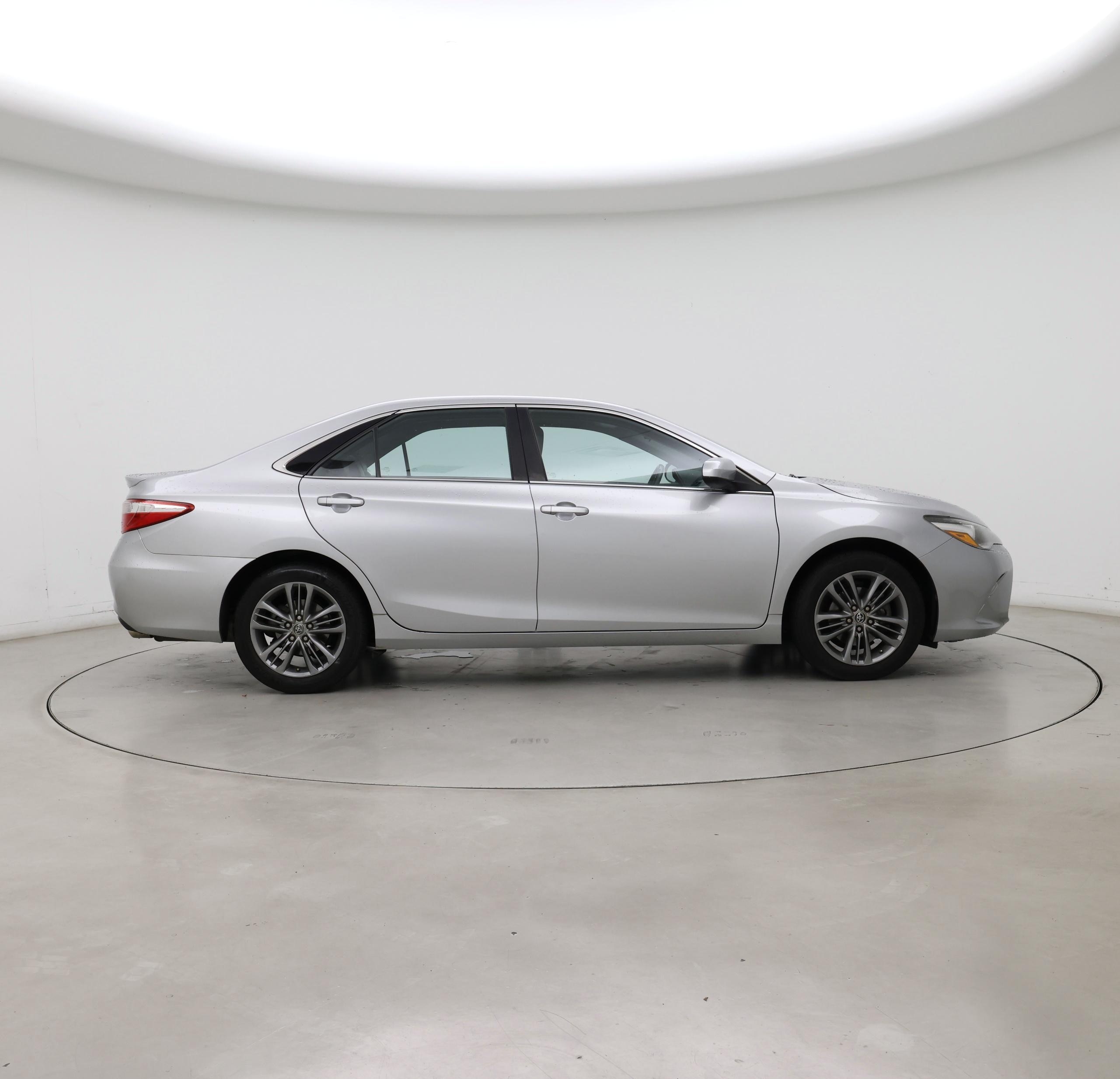 Thumbnail: 2016 Toyota Camry - 7