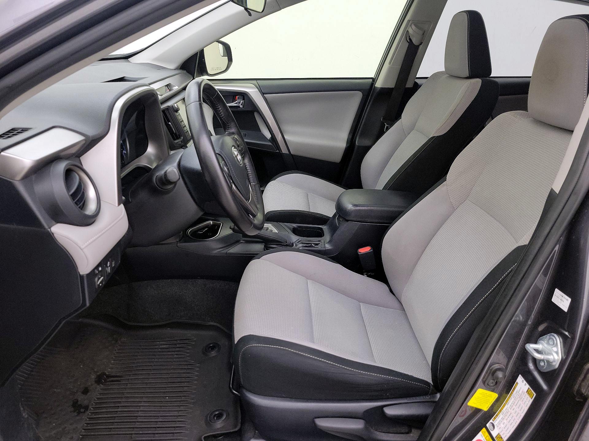 Thumbnail: 2017 Toyota RAV4 - 11