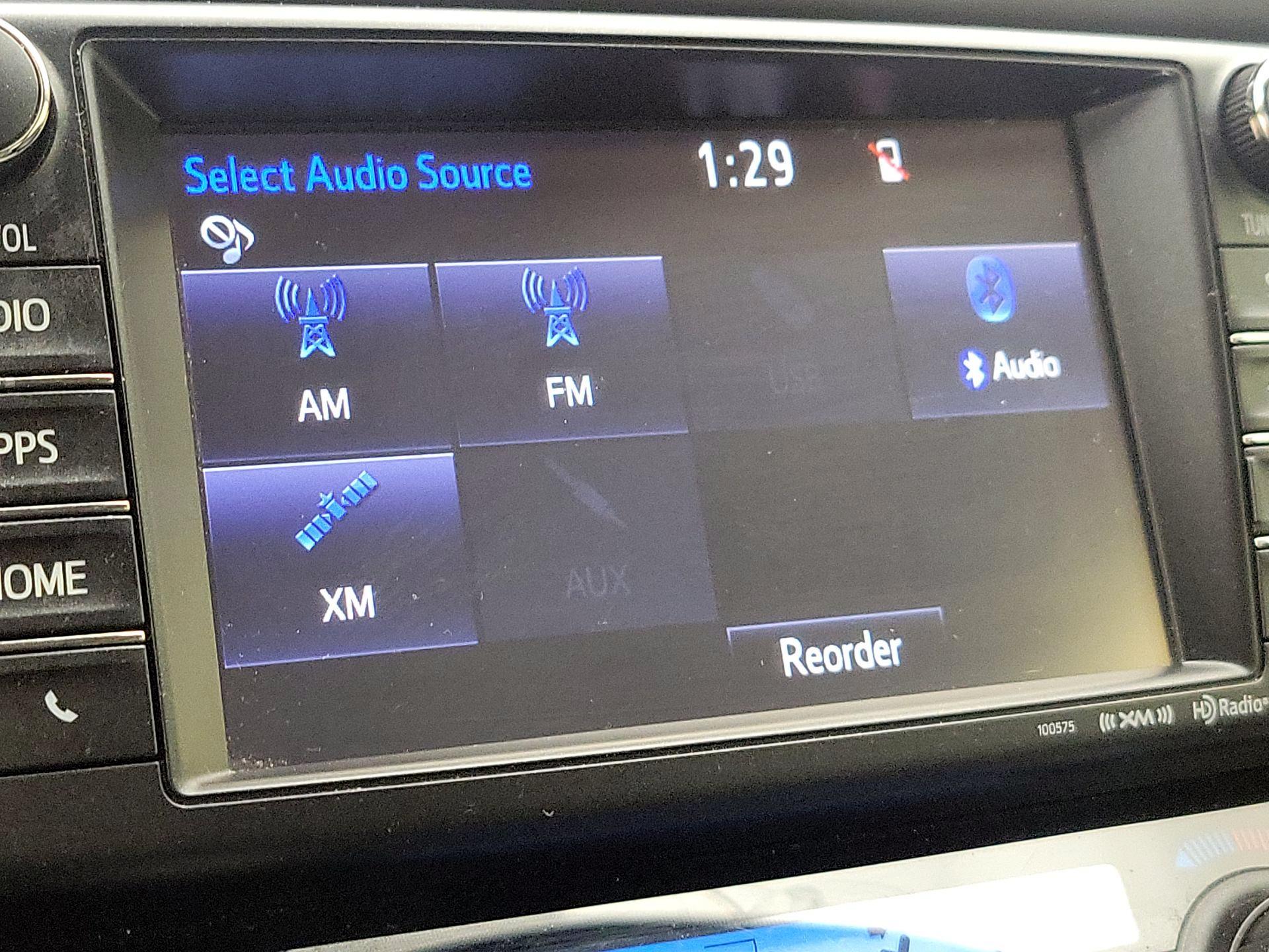 Thumbnail: 2017 Toyota RAV4 - 15